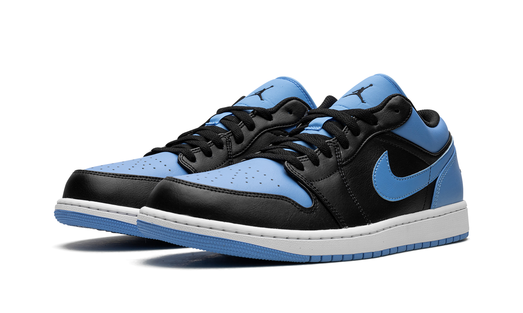 jordan 1 low black university blue+553558-041+diagnol left view