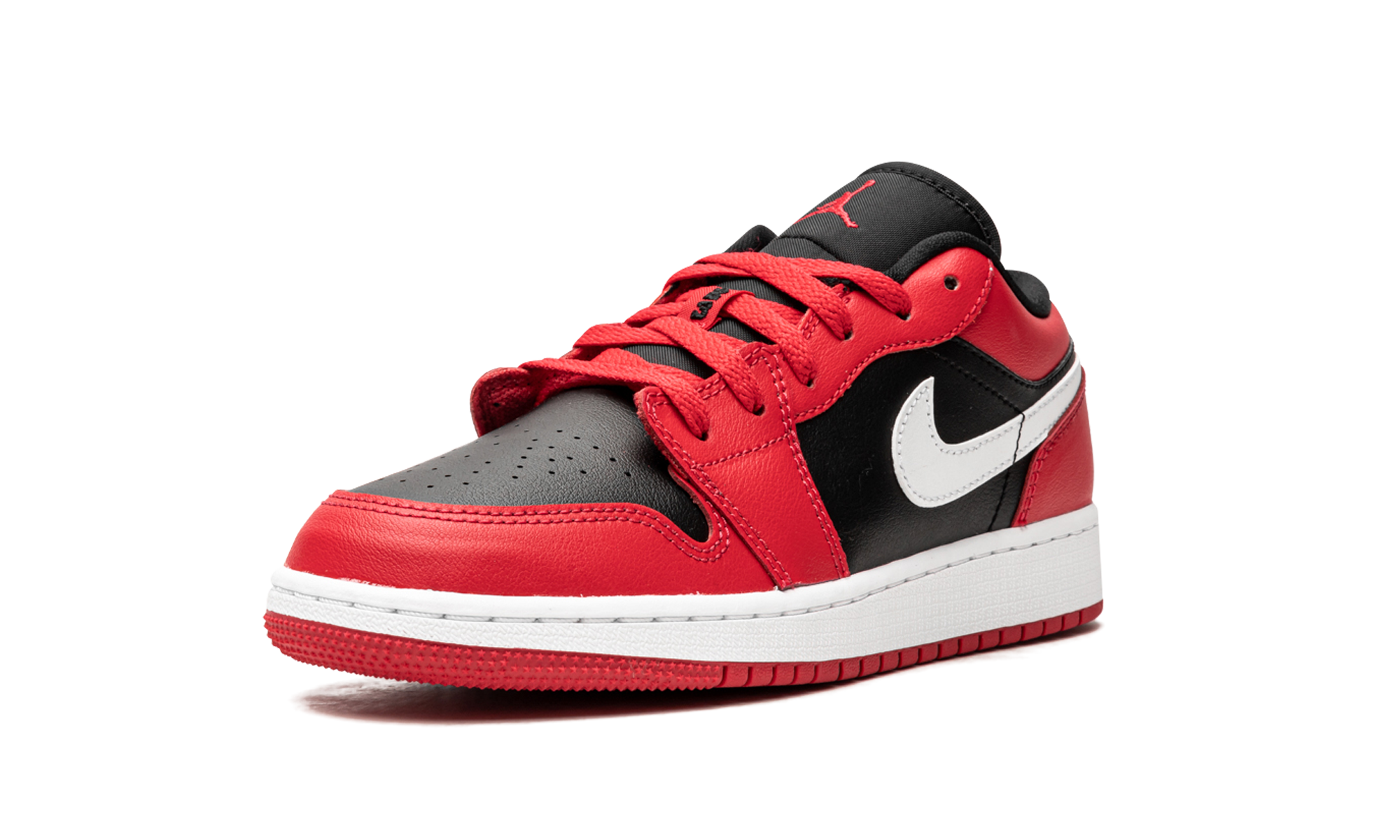 jordan 1 low black very berry gs+553560-061+left diagnol single view