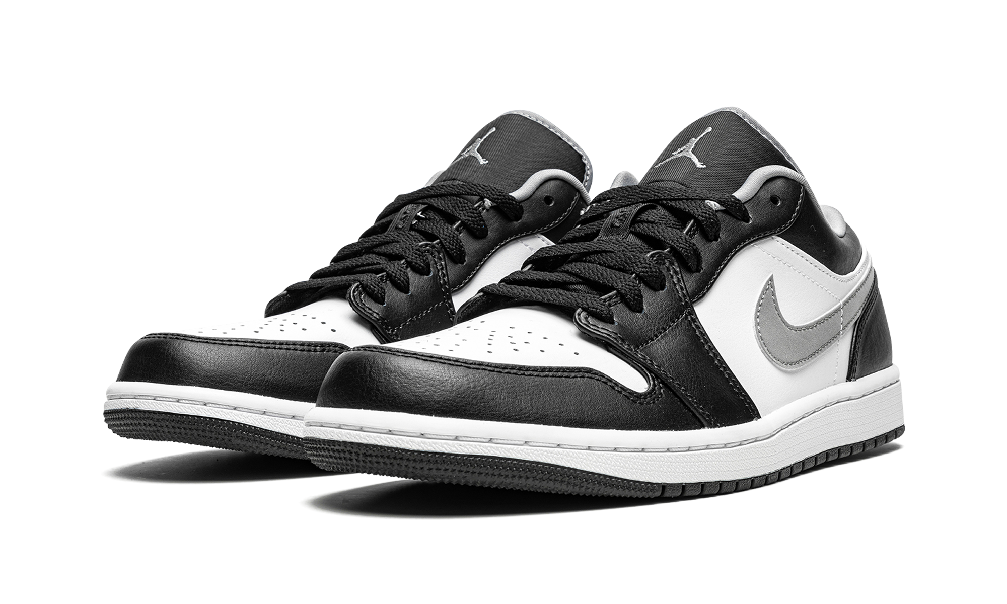 jordan 1 low black white grey+553558-040+diagnol left view