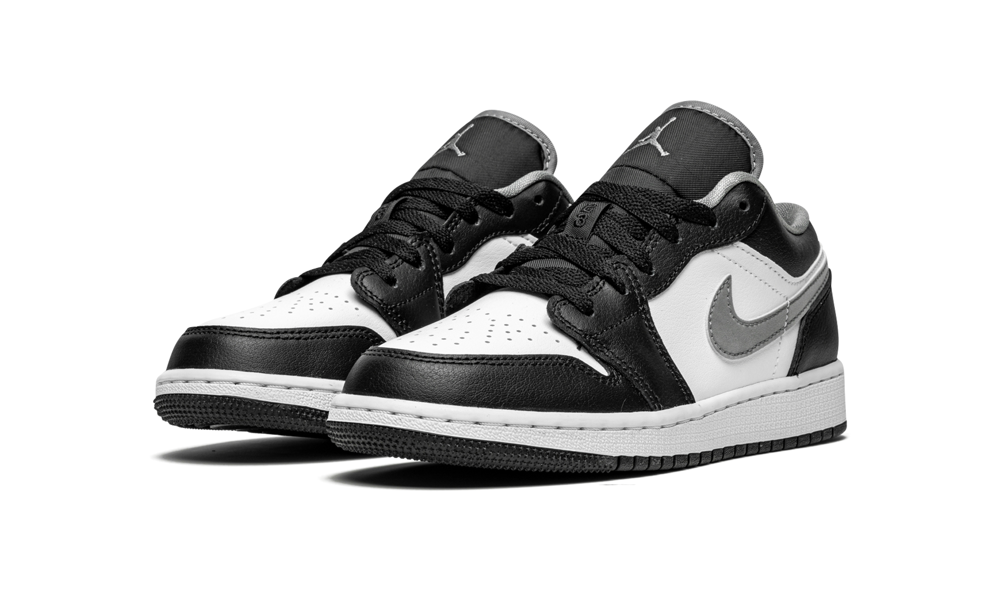jordan 1 low black white grey gs+553560-040+diagnol left view