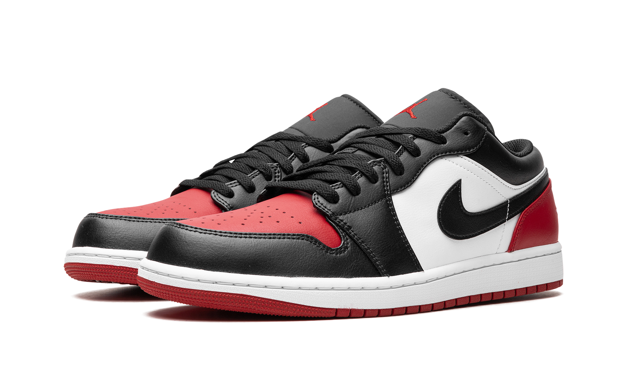 jordan 1 low bred toe 2 0+553558-161+diagnol left view