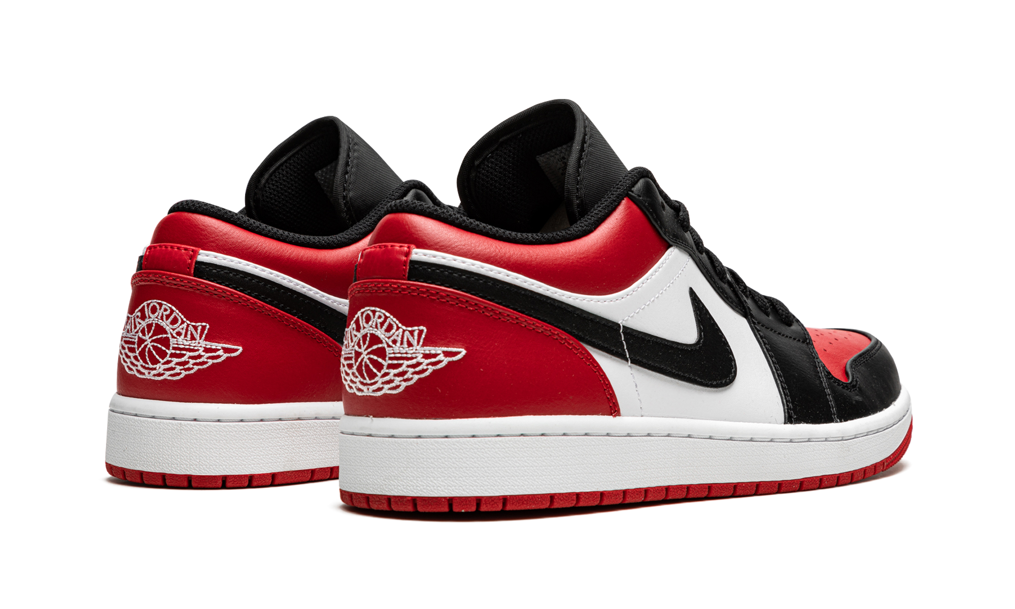 jordan 1 low bred toe+553558-612+diagnol right behind view
