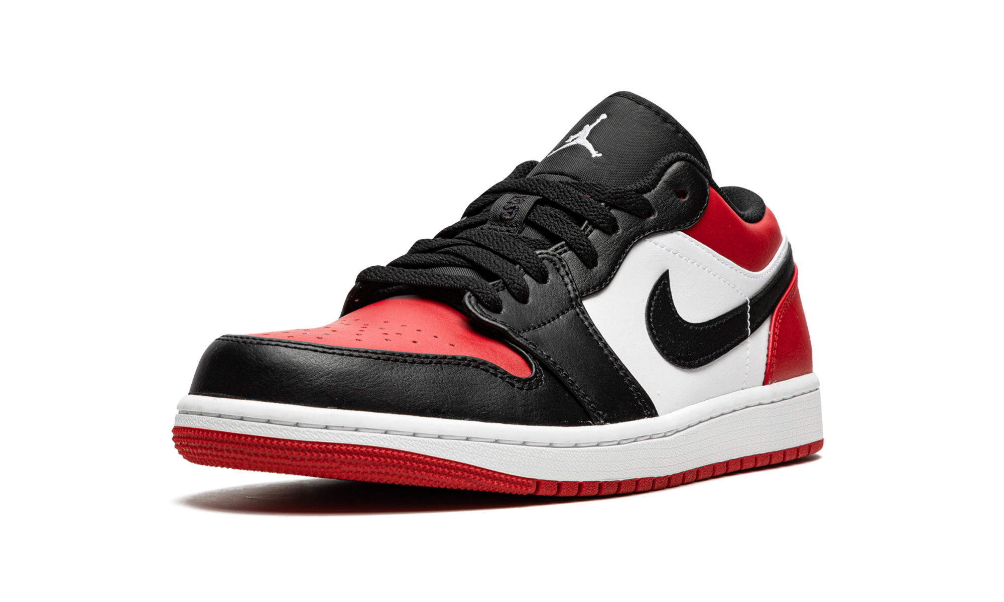 jordan 1 low bred toe+553558-612+left diagnol single view