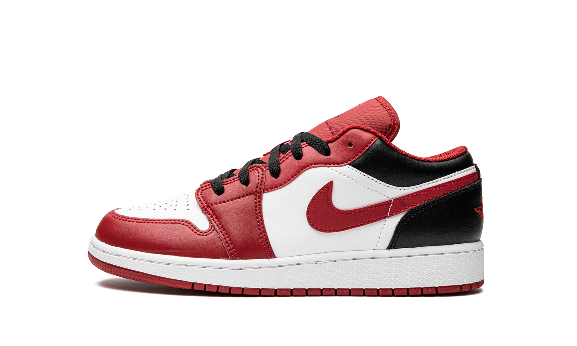 jordan 1 low bulls gs+553560-163+diagnol right view 1