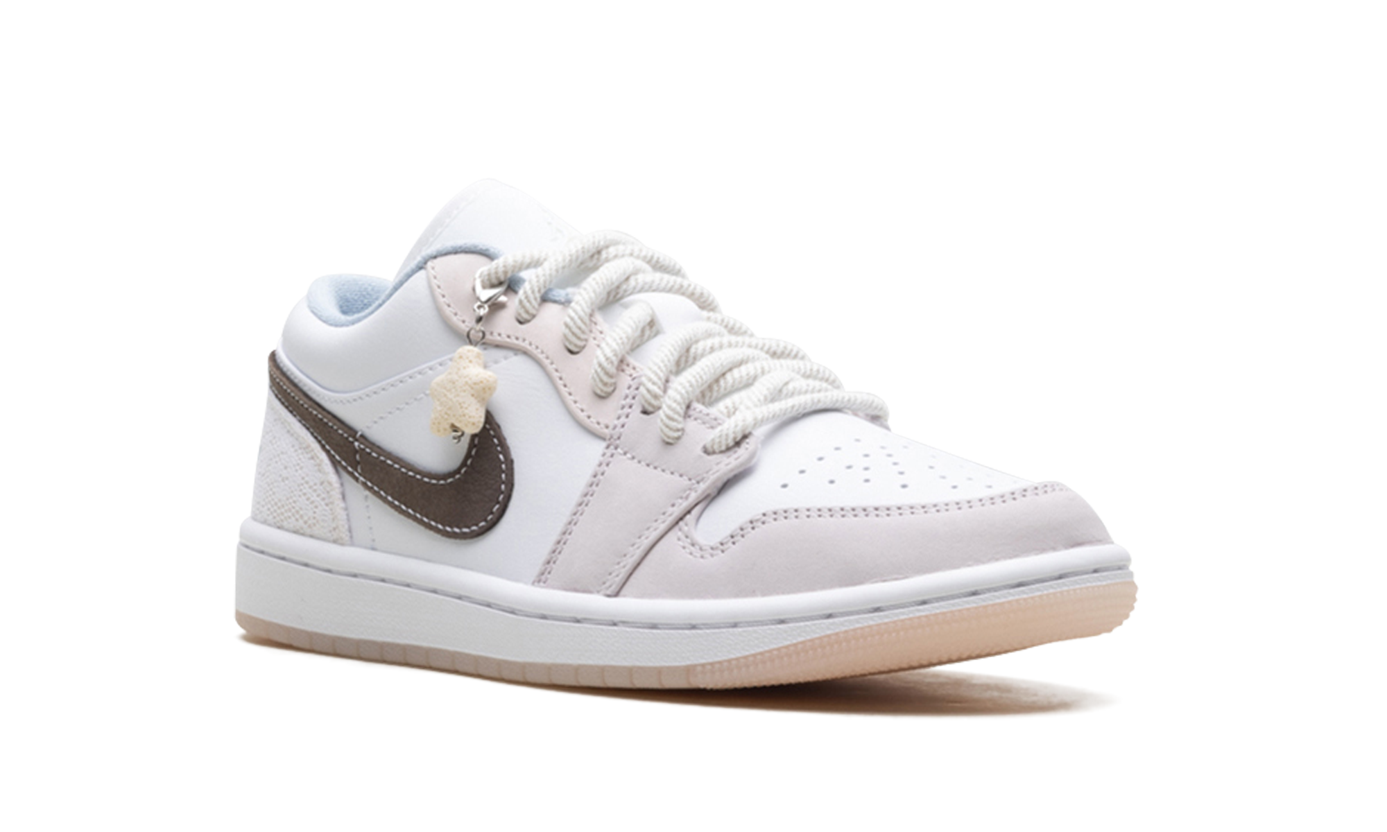 jordan 1 low coral women s+IB8859-101+diagnol right view