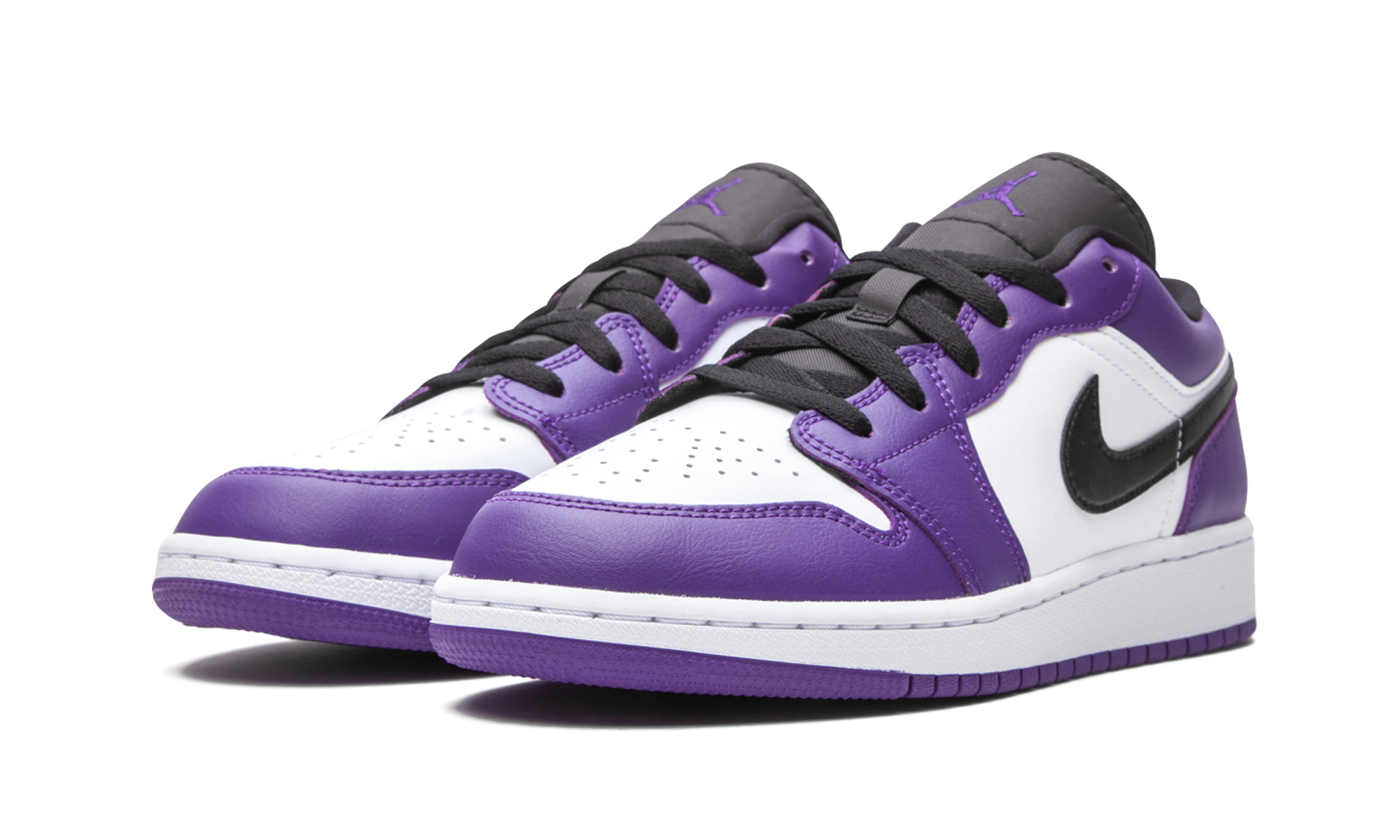 jordan 1 low court purple white gs+553560-500+diagnol left view