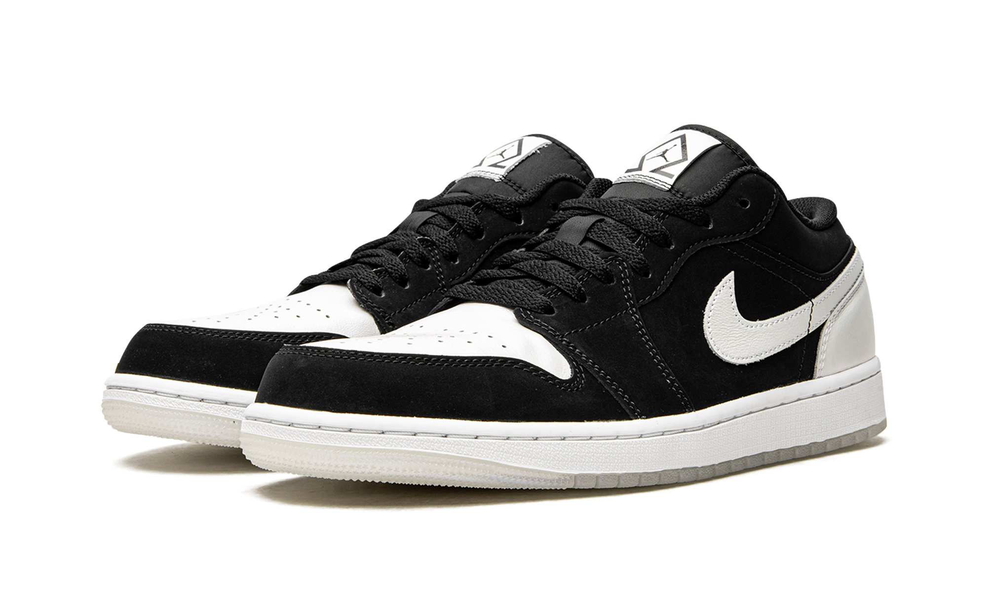jordan 1 low diamond shorts+DH6931-001+diagnol left view