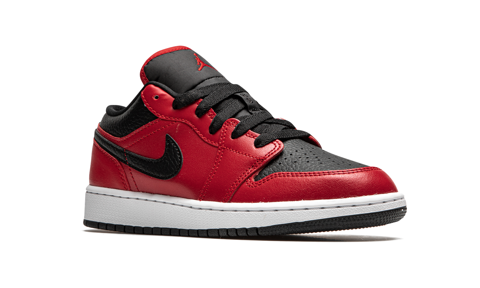 jordan 1 low gym red black pebbled gs+553560-605+diagnol right view