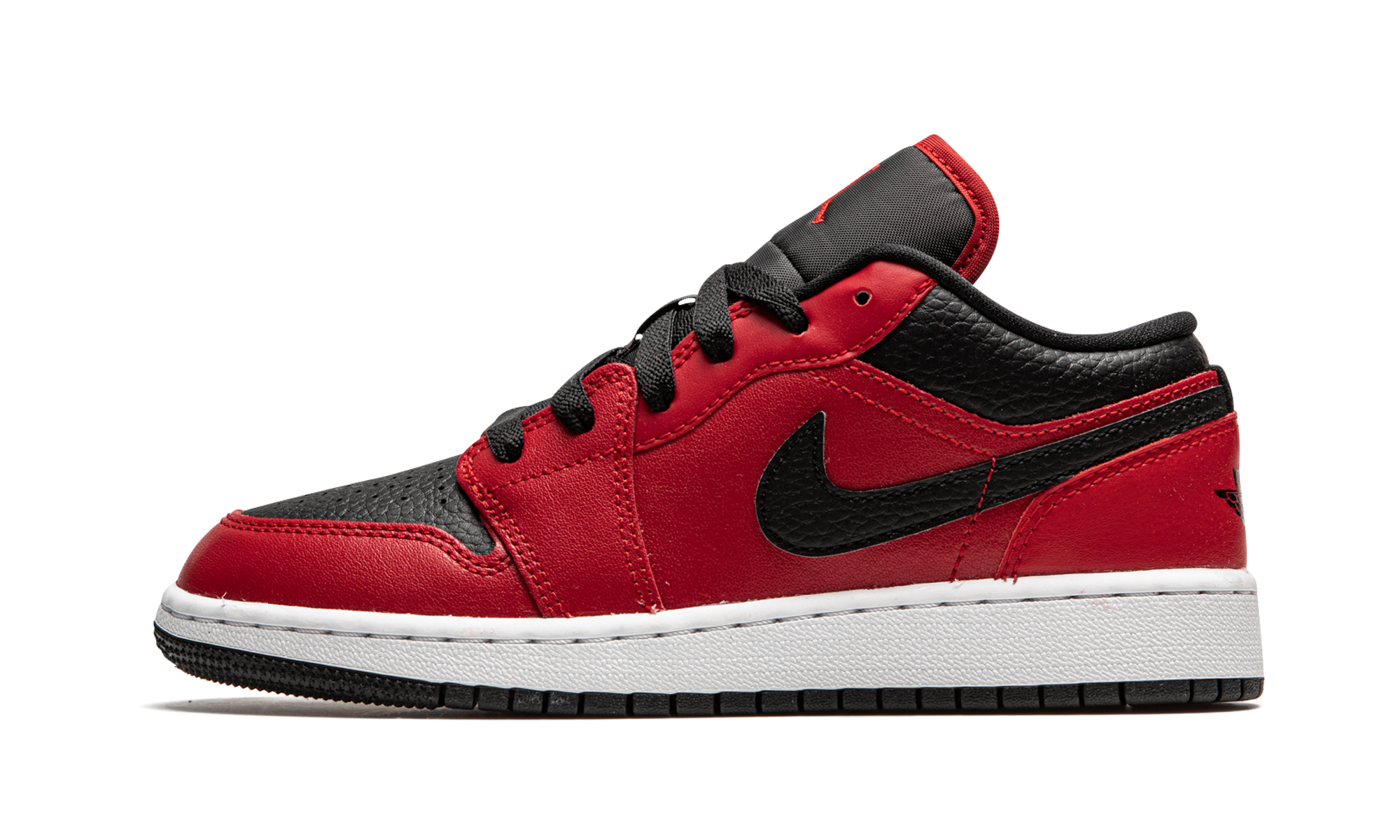 jordan 1 low gym red black pebbled gs+553560-605+diagnol right view 1