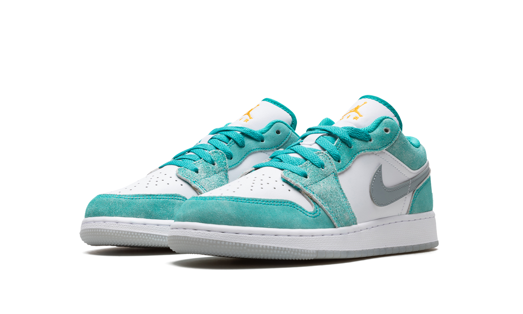 jordan 1 low new emerald gs+DO8244-301+diagnol left view