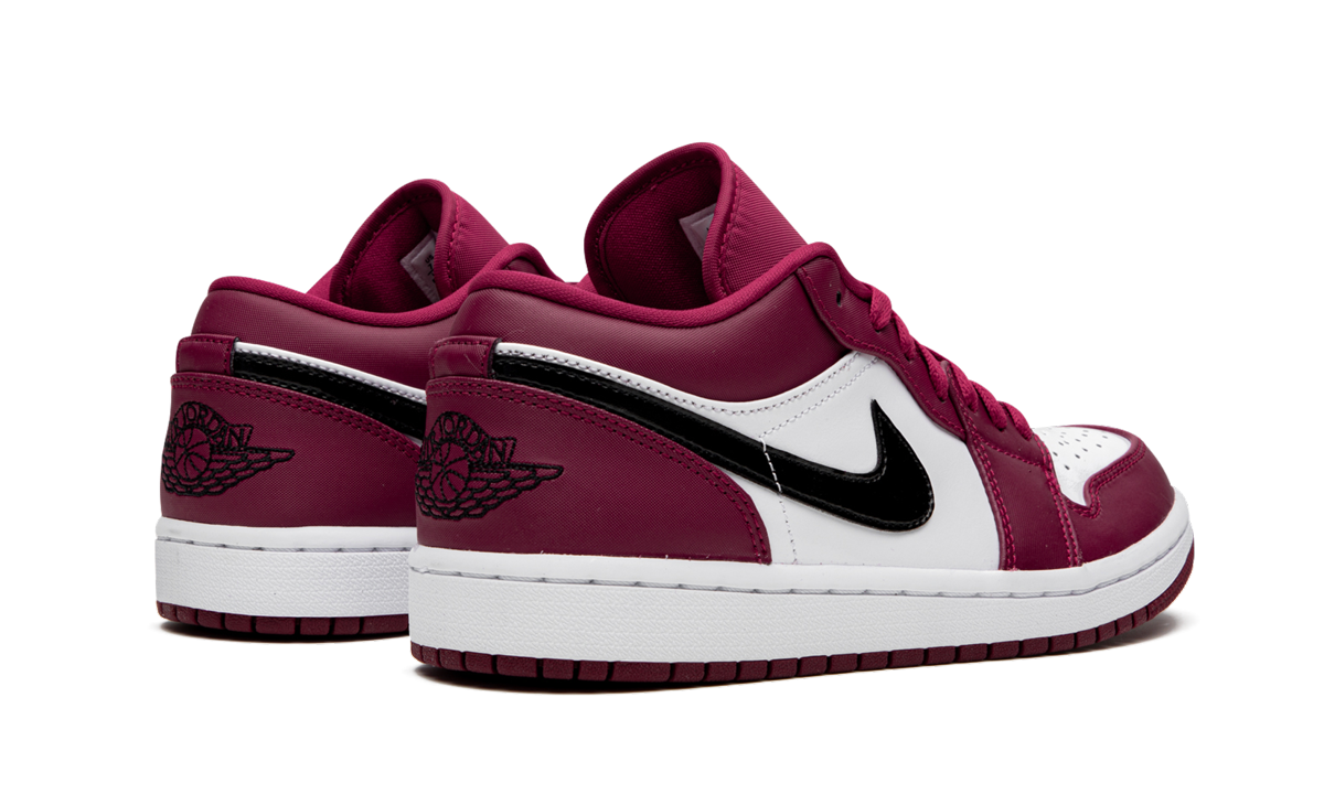 jordan 1 low noble red+553558-604+diagnol right behind view
