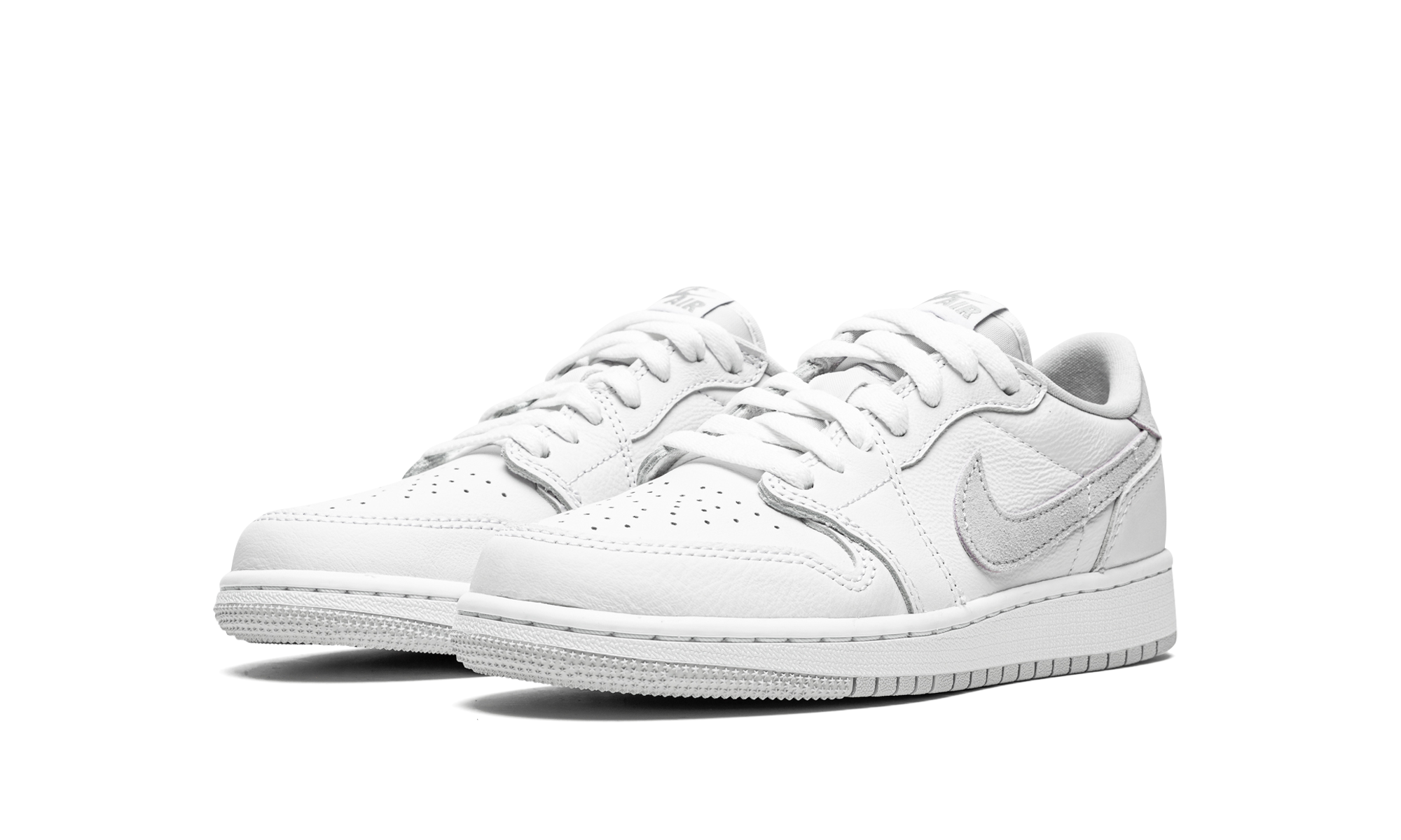 jordan 1 low og neutral grey 2021 gs+CZ0858-100+diagnol left view