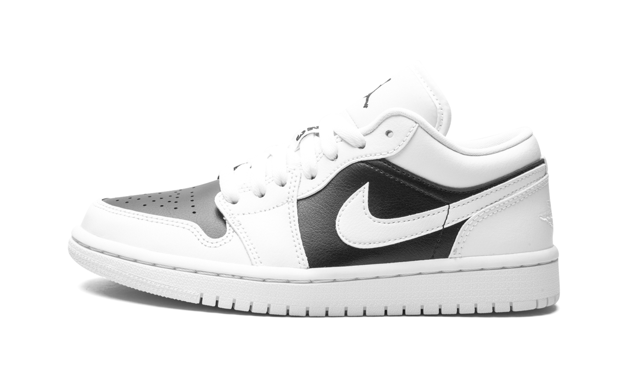 jordan 1 low panda women s+DC0774-100+diagnol right view 1