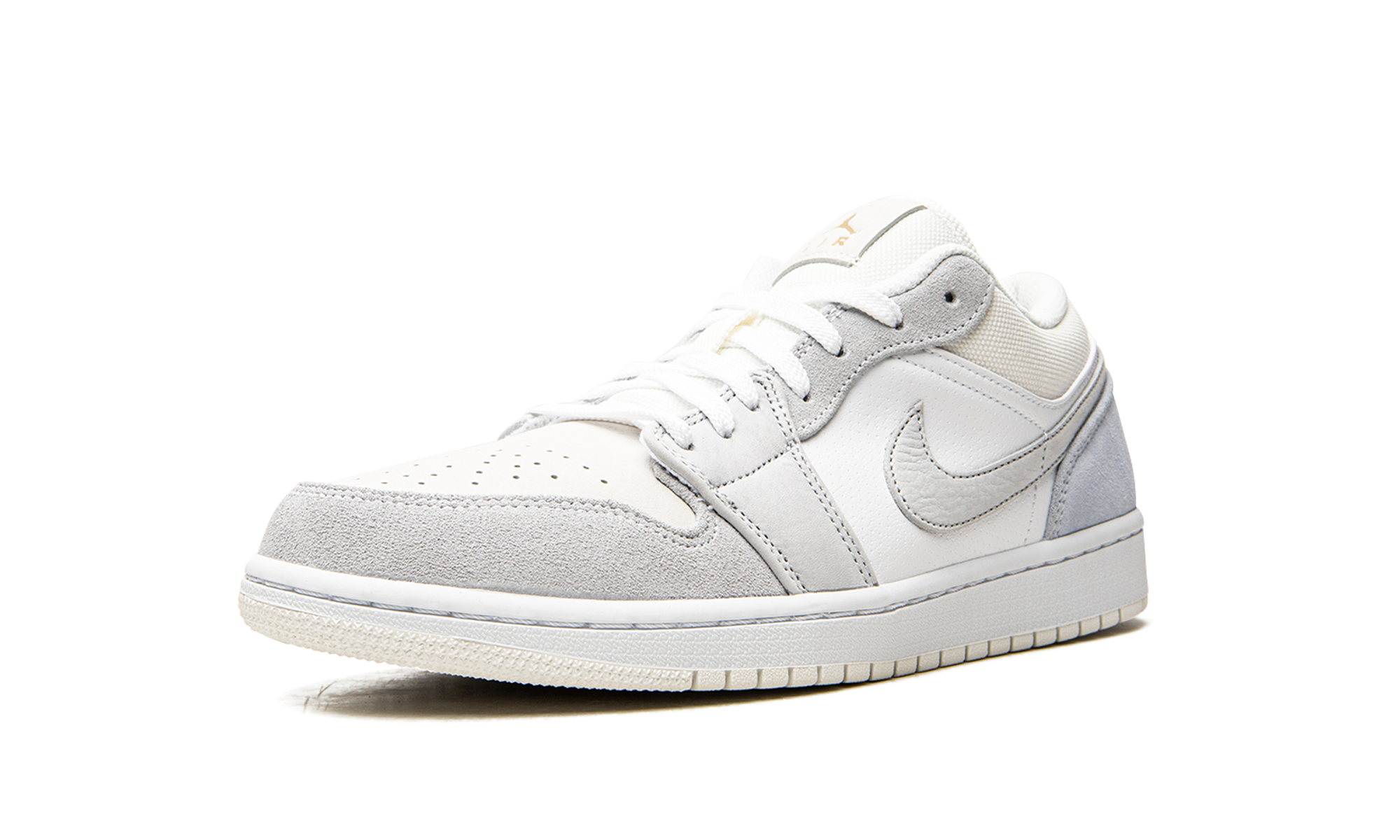 jordan 1 low paris+CV3043-100+left diagnol single view