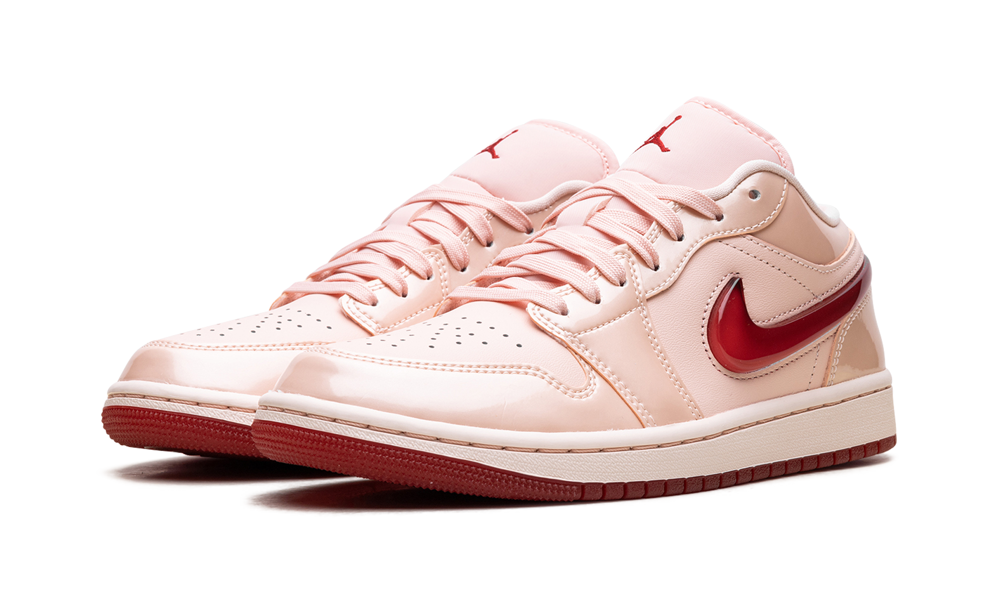 jordan 1 low patent valentine s day women s+HF3174-600+diagnol left view