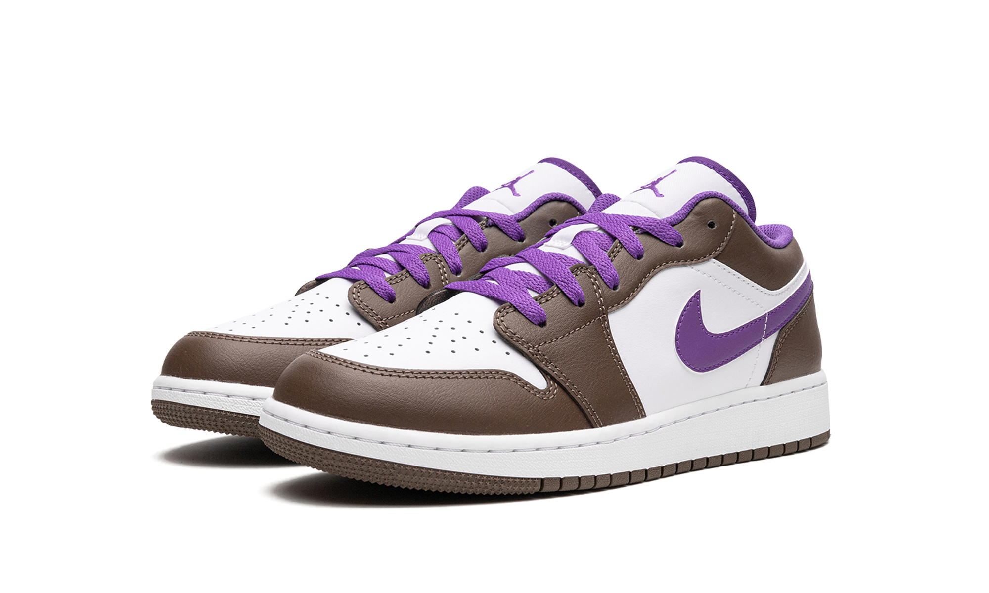 jordan 1 low purple mocha gs+553560-215+diagnol left view