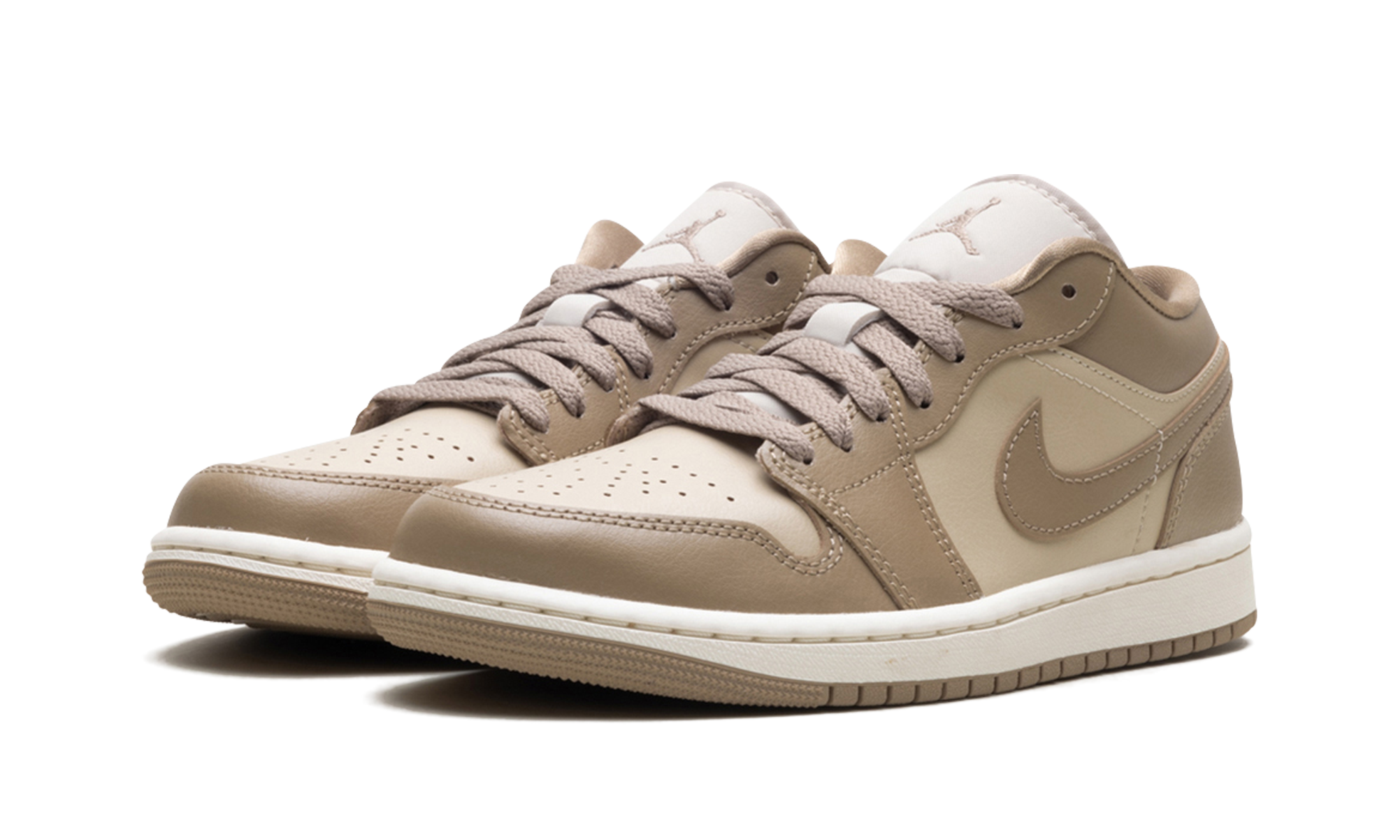 jordan 1 low rattan sail desert camo women s+DC0774-203+diagnol left view