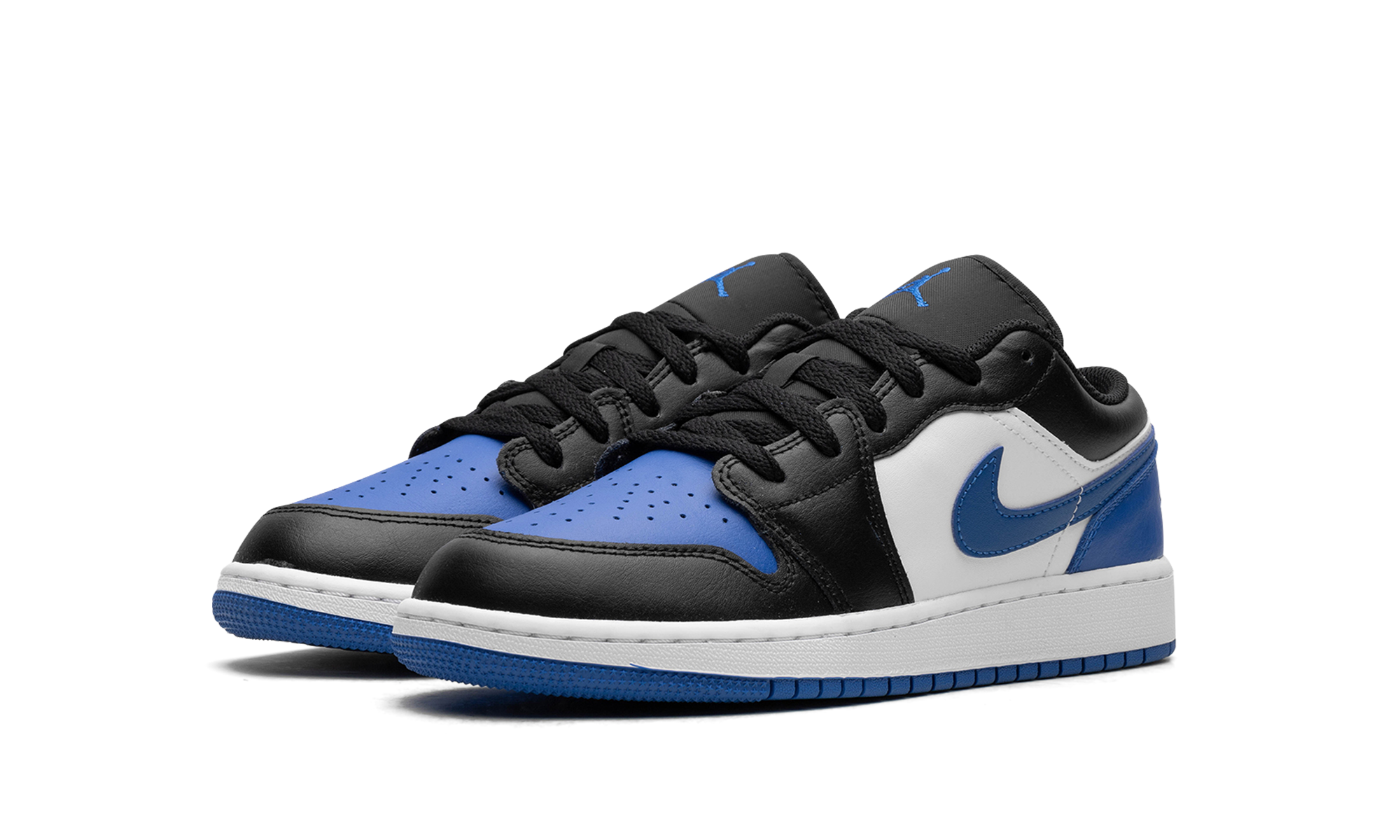 jordan 1 low se alternate royal toe gs+553560-140+diagnol left view