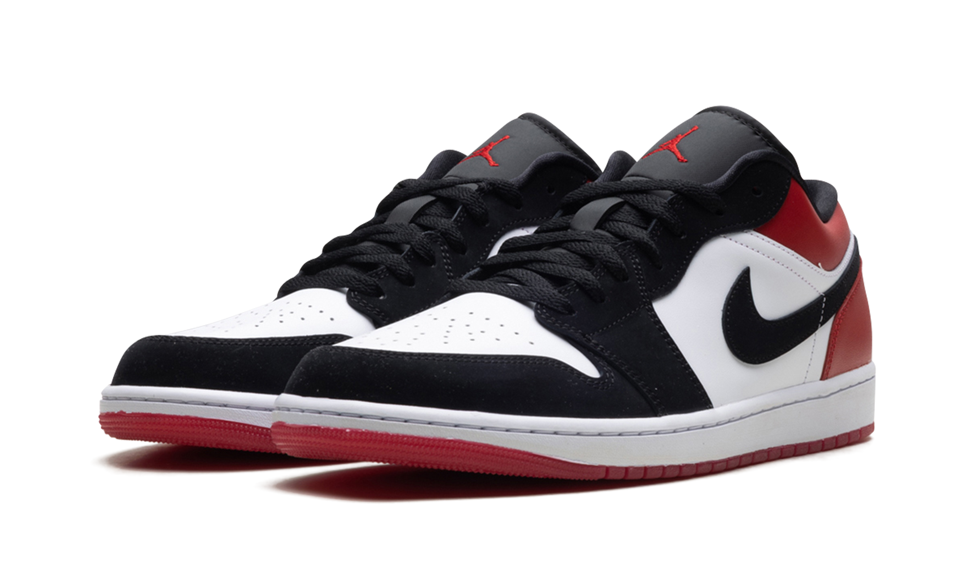 jordan 1 low se black toe 2025+IB8971-106+diagnol left view