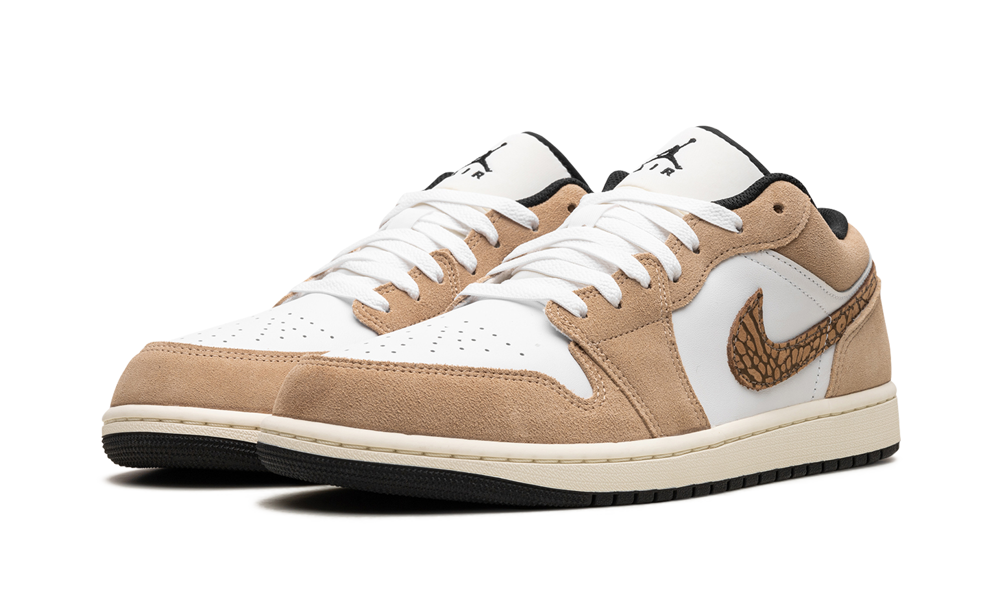 jordan 1 low se brown elephant+DZ4130-201+diagnol left view