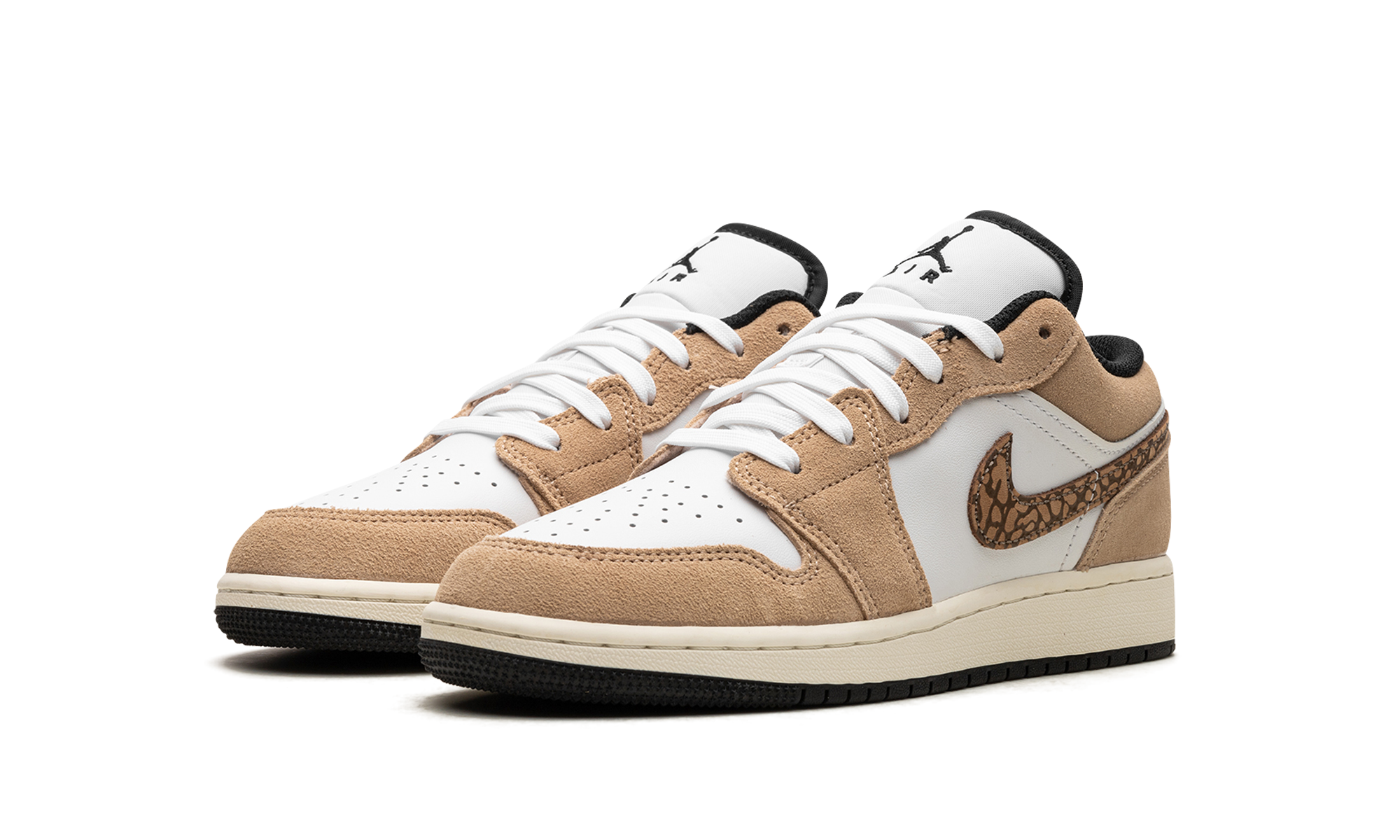 jordan 1 low se brown elephant gs+DZ5368-201+diagnol left view