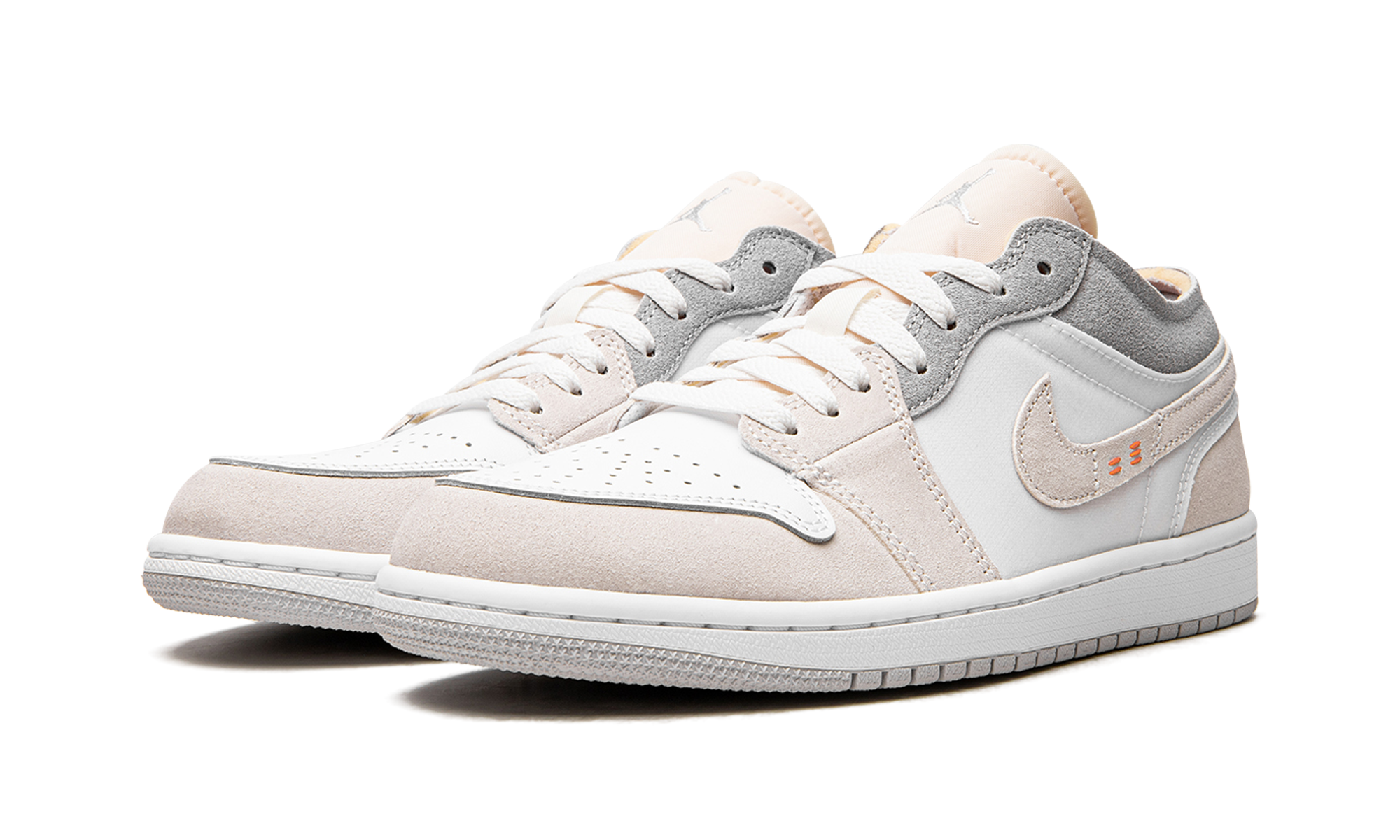 jordan 1 low se craft inside out white phantom+DN1635-100+diagnol left view