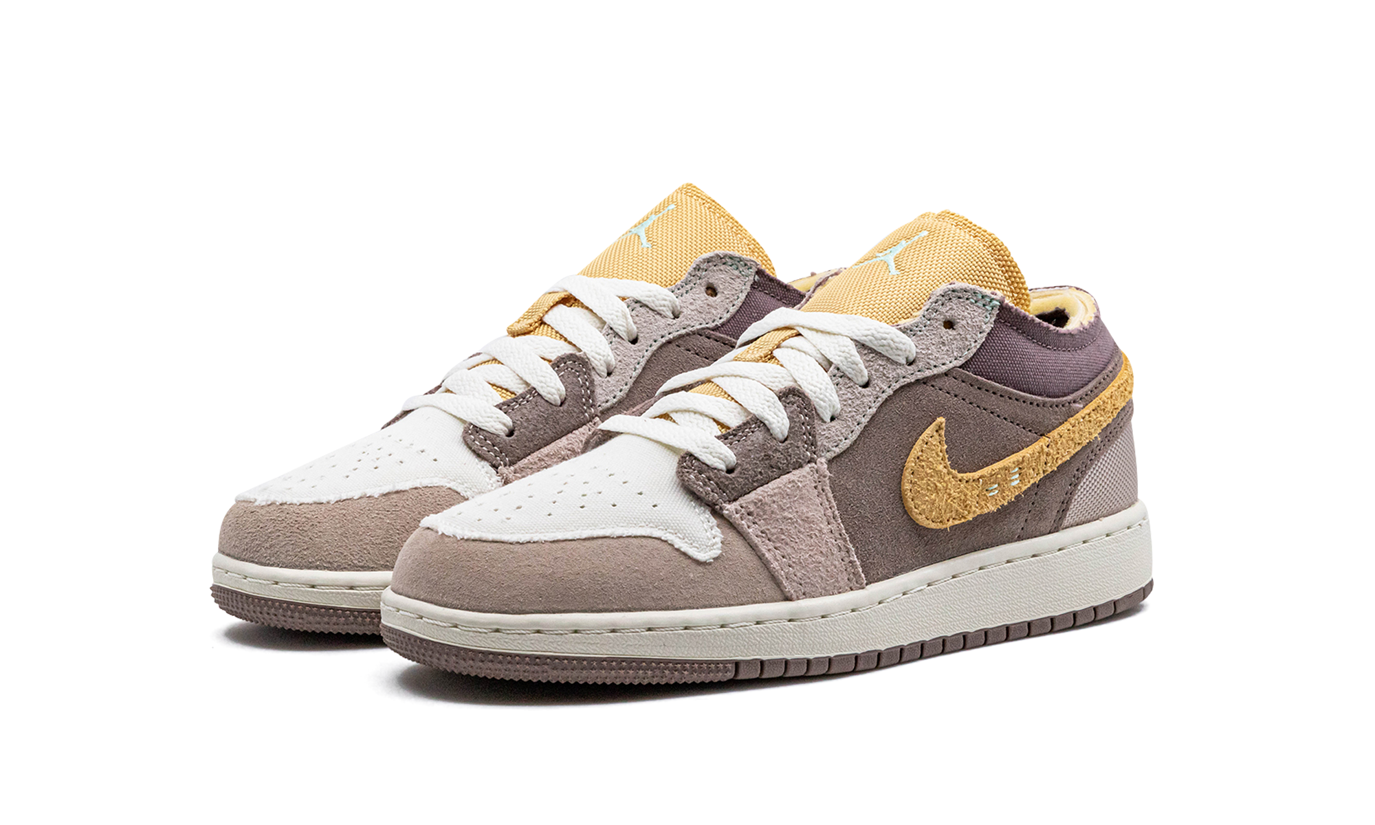 jordan 1 low se craft taupe haze gs+DZ4465-200+diagnol left view