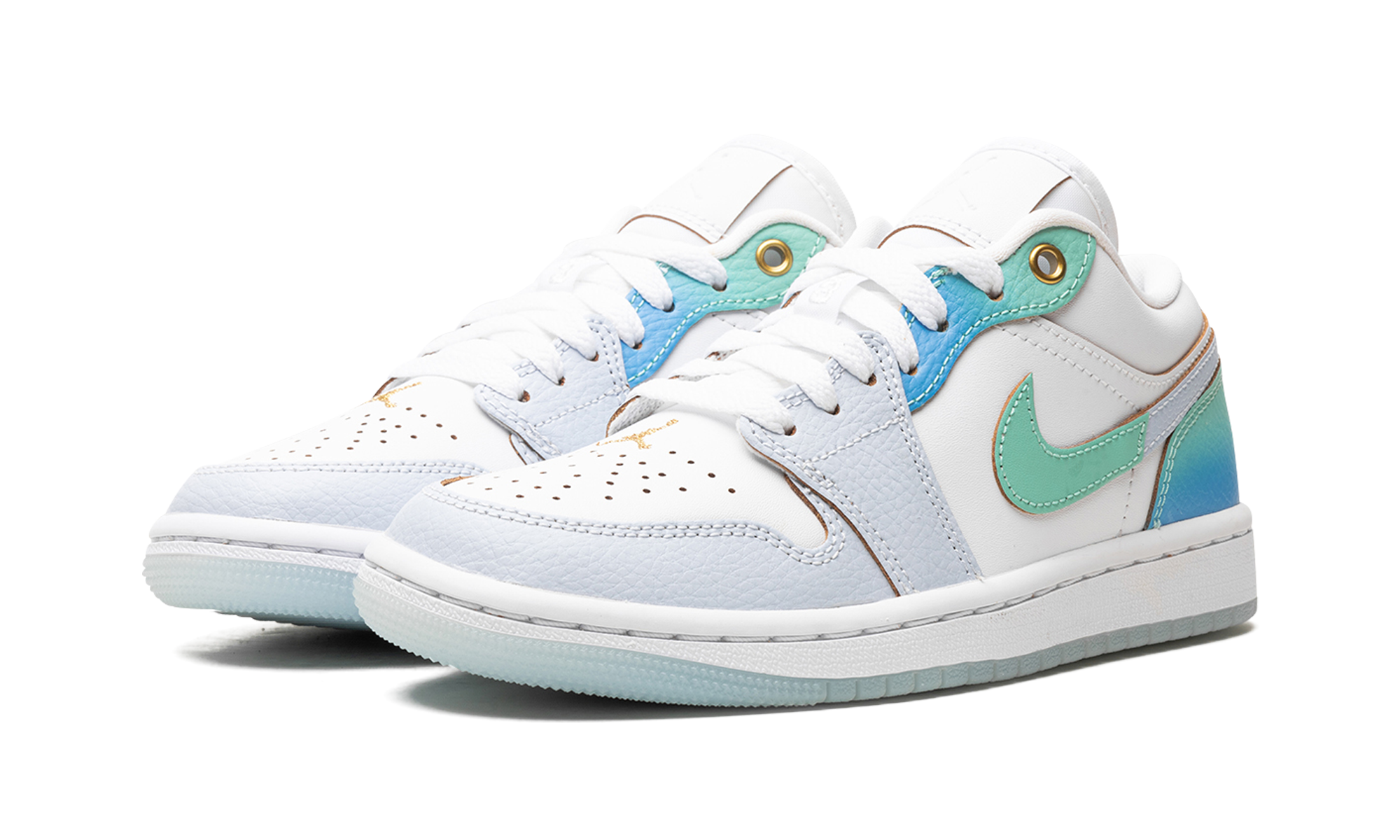 jordan 1 low se emerald rise women s+FN8899-131+diagnol left view