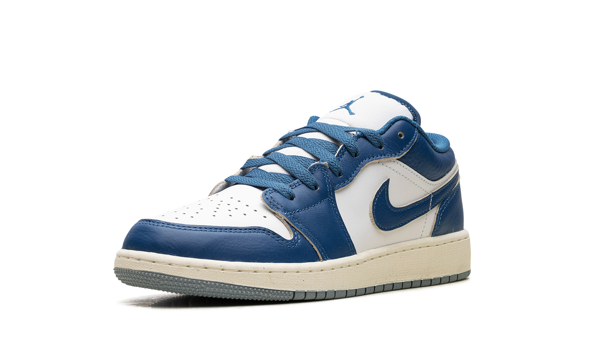 jordan 1 low se industrial blue gs+FN9137-141+left diagnol single view