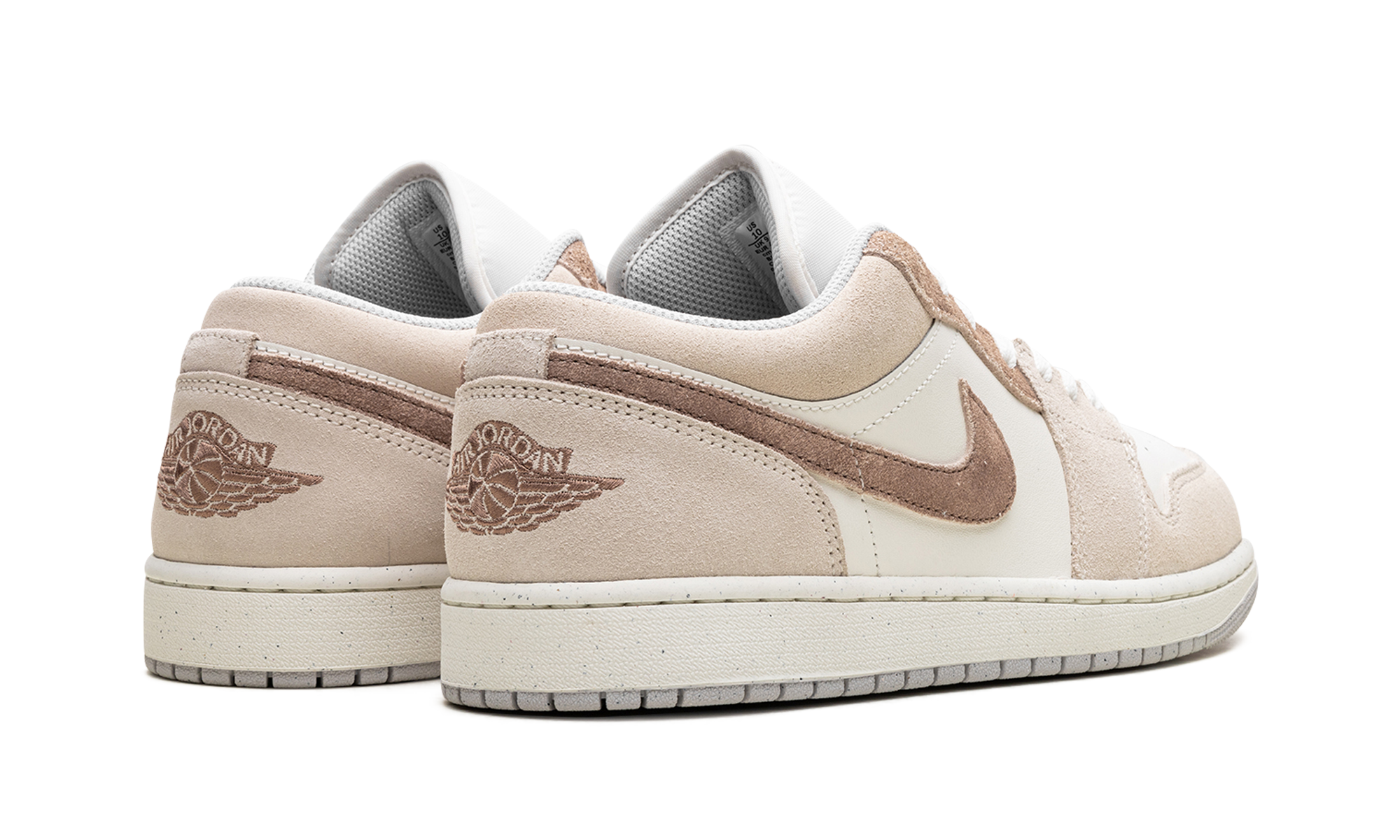 jordan 1 low se legend light brown+HF1567-200+diagnol right behind view