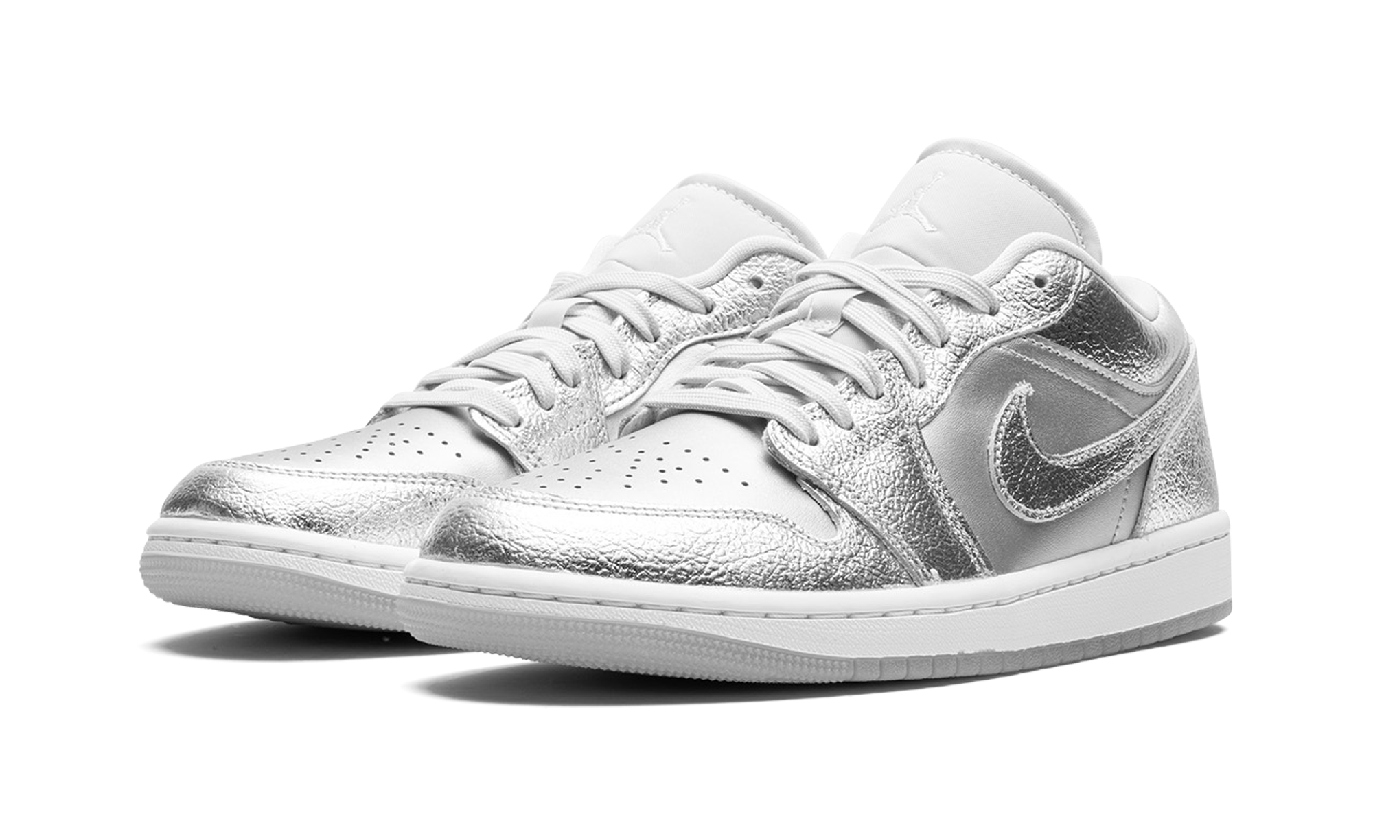 jordan 1 low se metallic silver women s+FN5030-001+diagnol left view