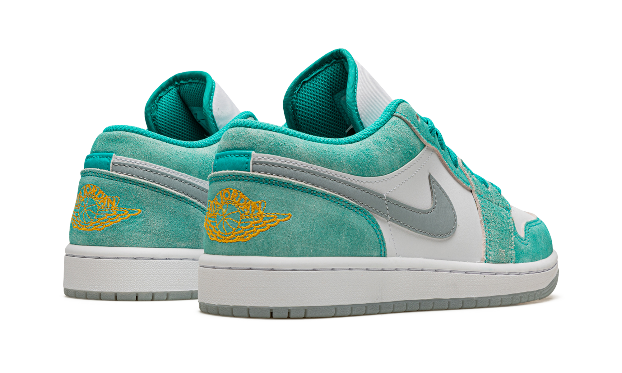 jordan 1 low se new emerald+DN3705-301+diagnol right behind view