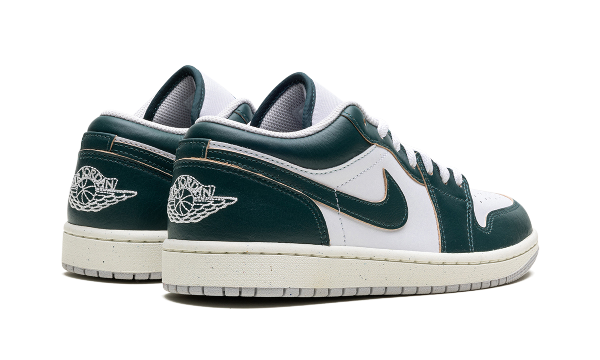 jordan 1 low se oxidized green+FQ7687-300+diagnol right behind view