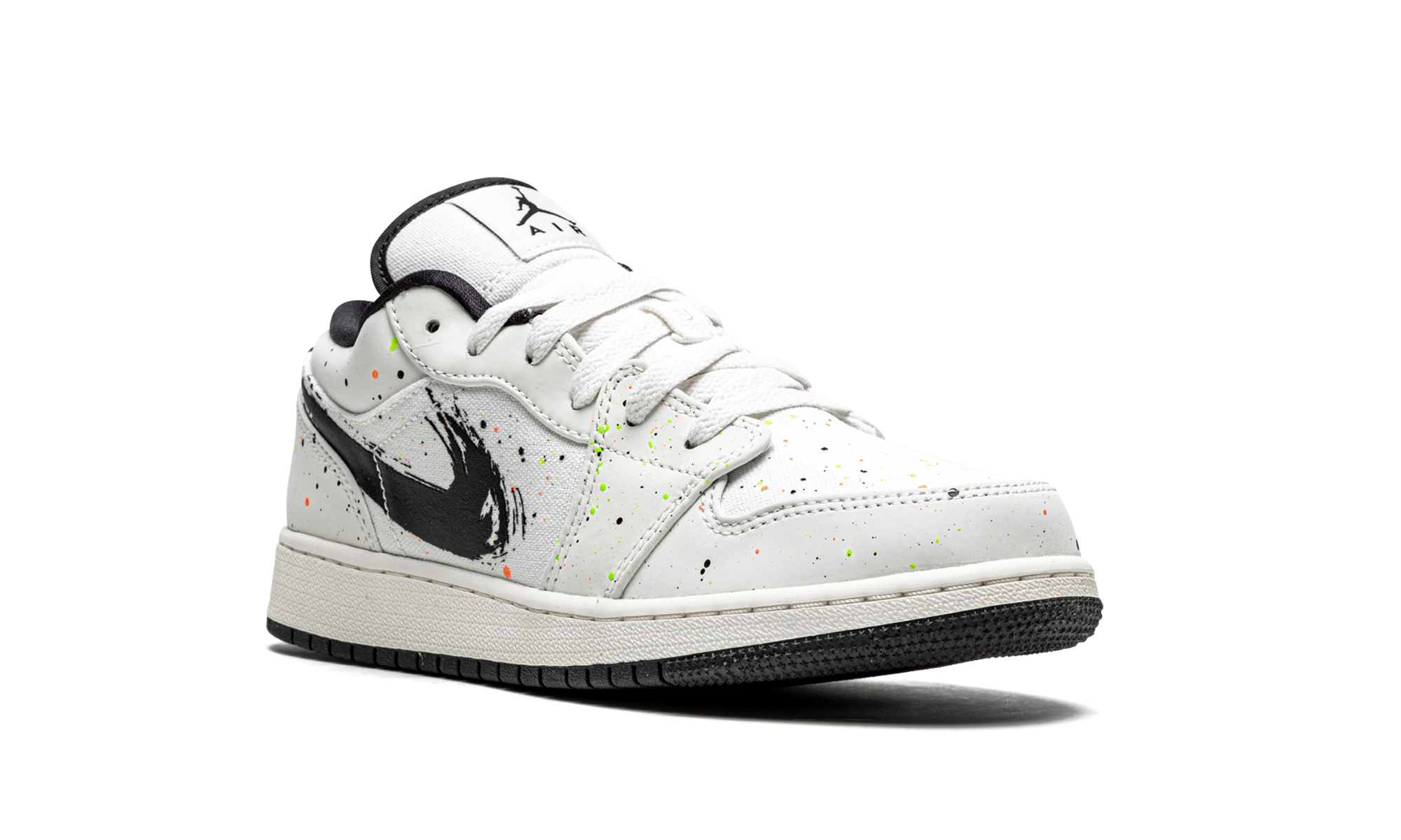 jordan 1 low se paint splatter gs+DH3295-100+diagnol right view