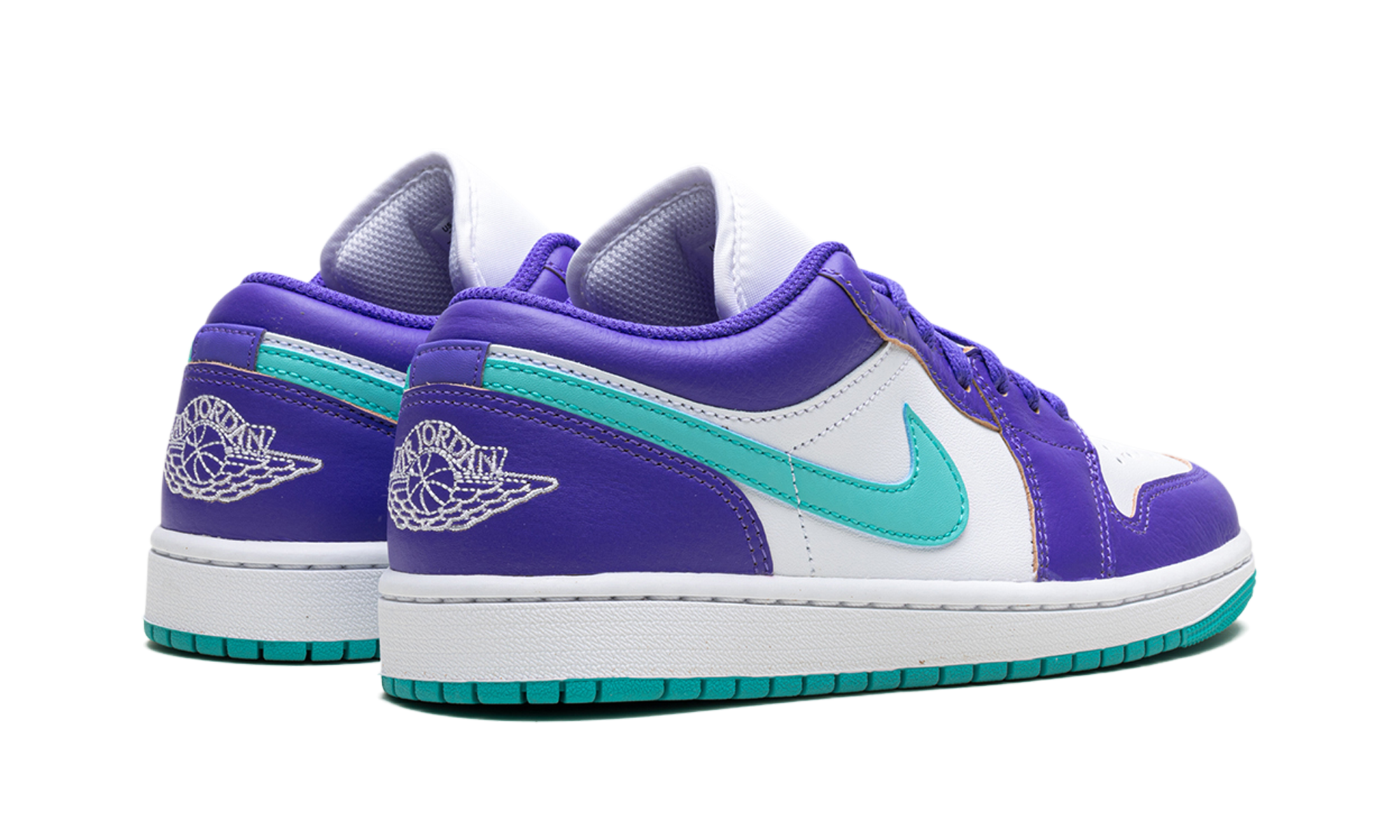 jordan 1 low se psychic purple hyper jade+HJ9013-550+diagnol right behind view