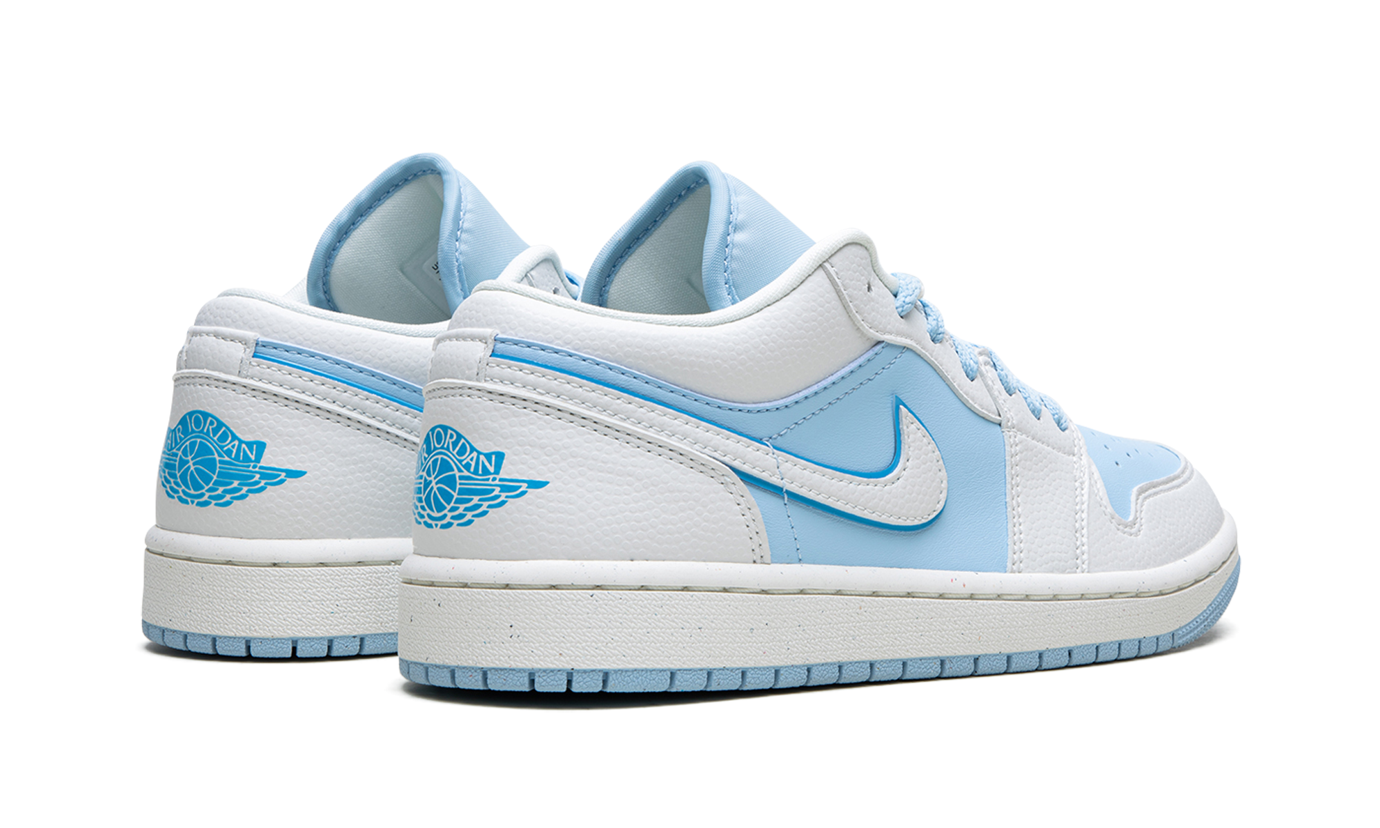 jordan 1 low se reverse ice blue women s+DV1299-104+diagnol right behind view