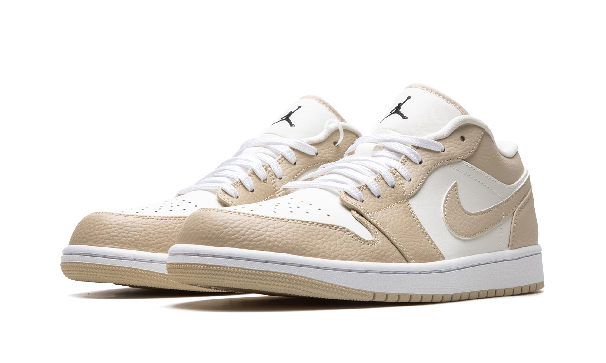 jordan 1 low se sail rattan university red+FB7168-121+diagnol left view