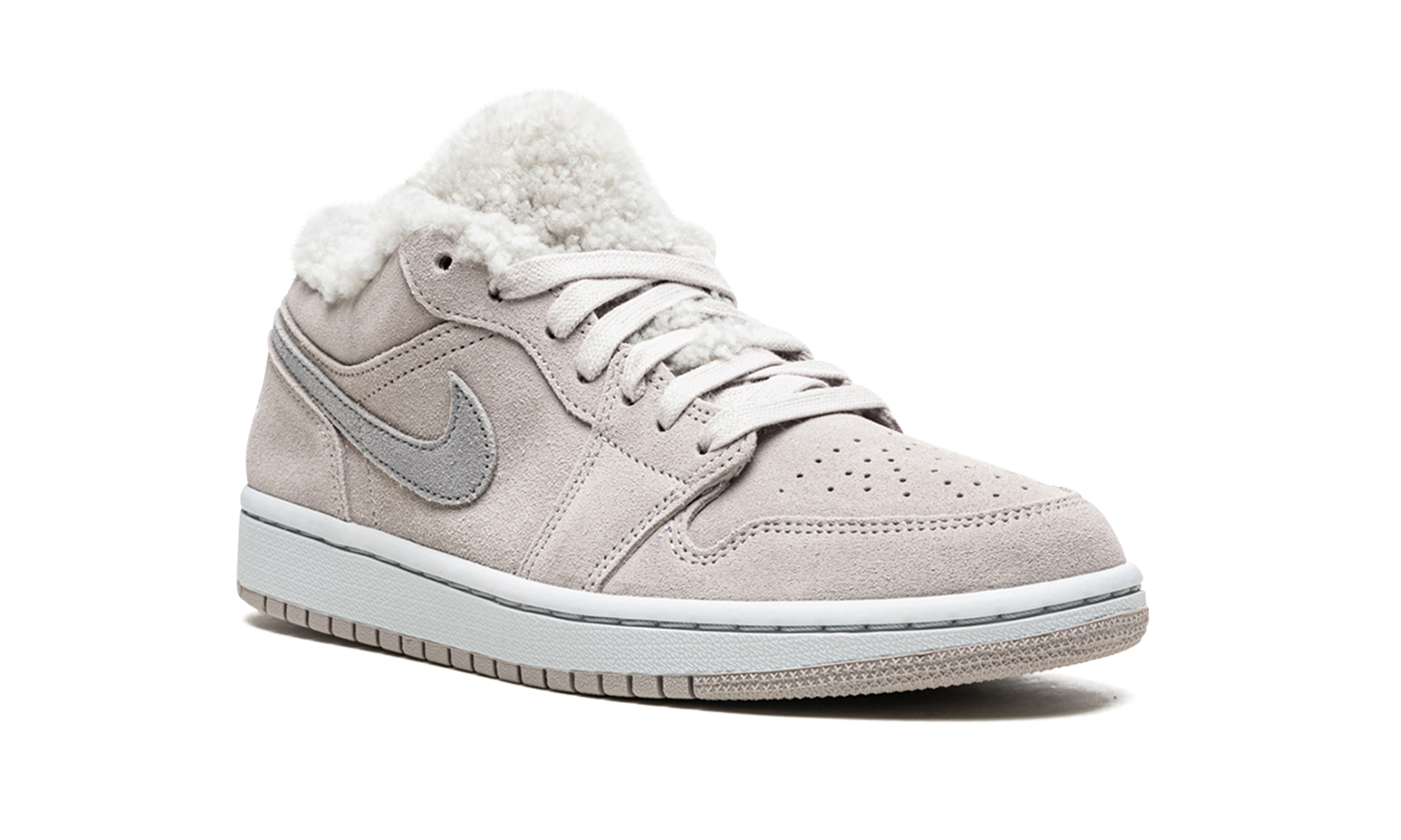 jordan 1 low se sherpa fleece women s+DO0750-002+diagnol right view