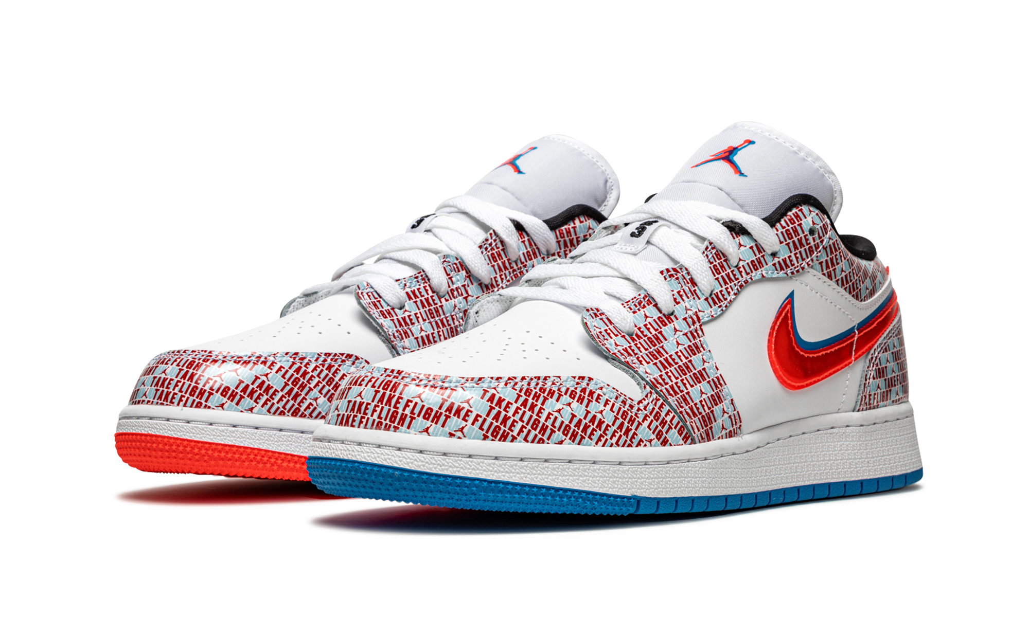 jordan 1 low se take flight gs+DD1527-114+diagnol left view