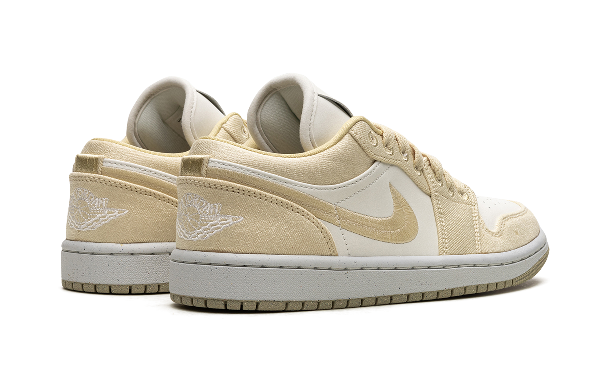 jordan 1 low se team gold women s+FN3722-701+diagnol right behind view