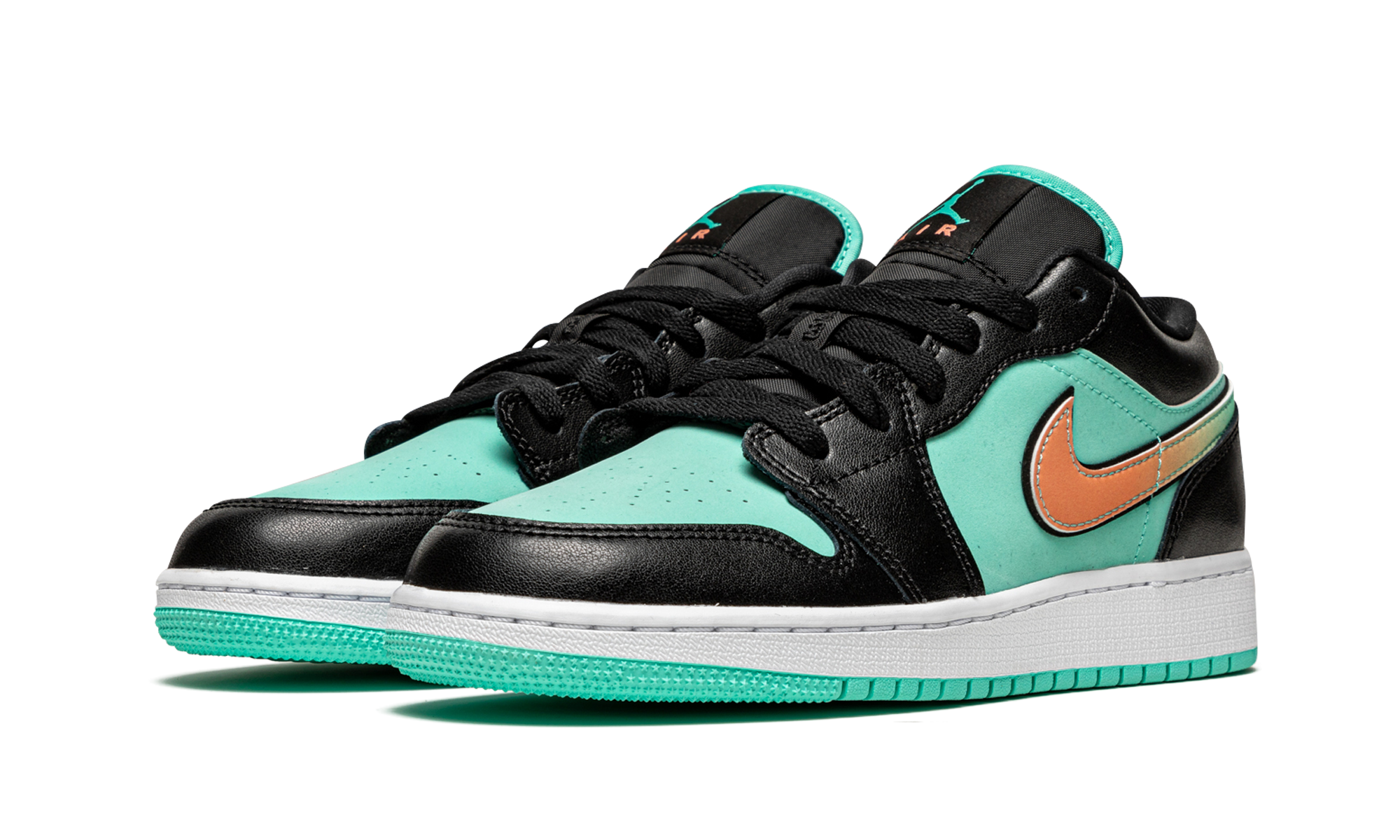 jordan 1 low se tropical twist gs+CV9844-301+diagnol left view