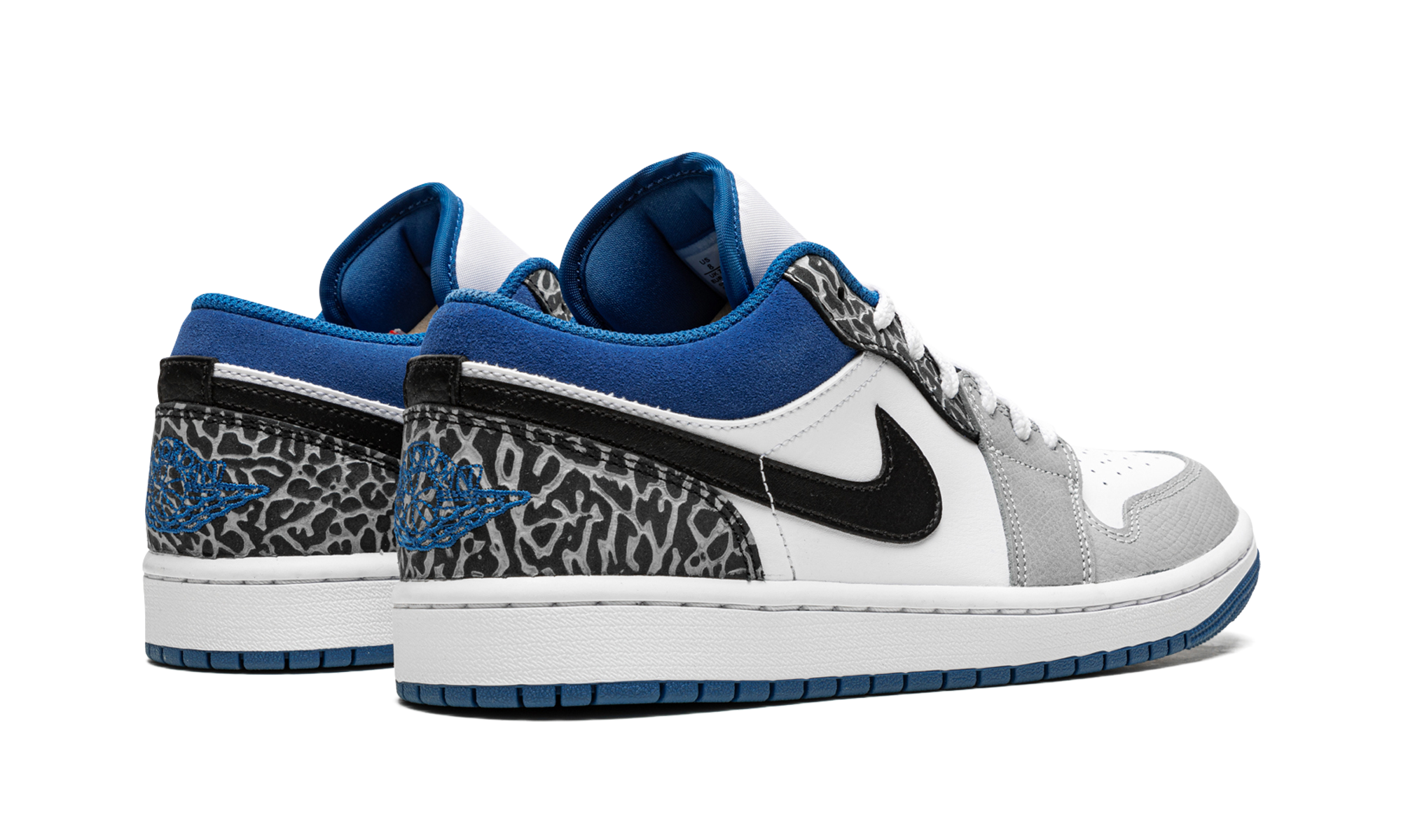 jordan 1 low se true blue+DM1199-140+diagnol right behind view