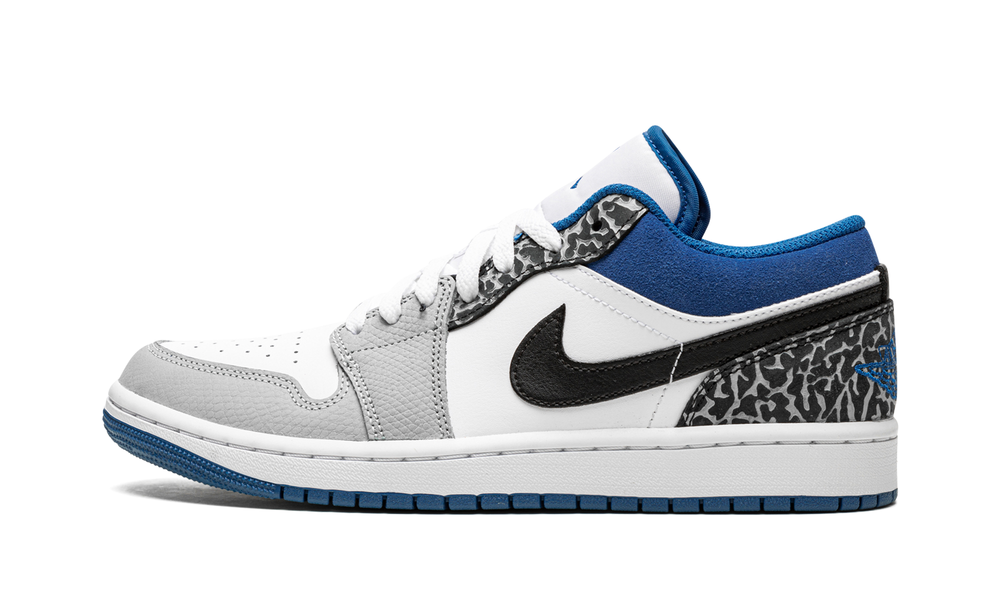 jordan 1 low se true blue+DM1199-140+diagnol right view 1