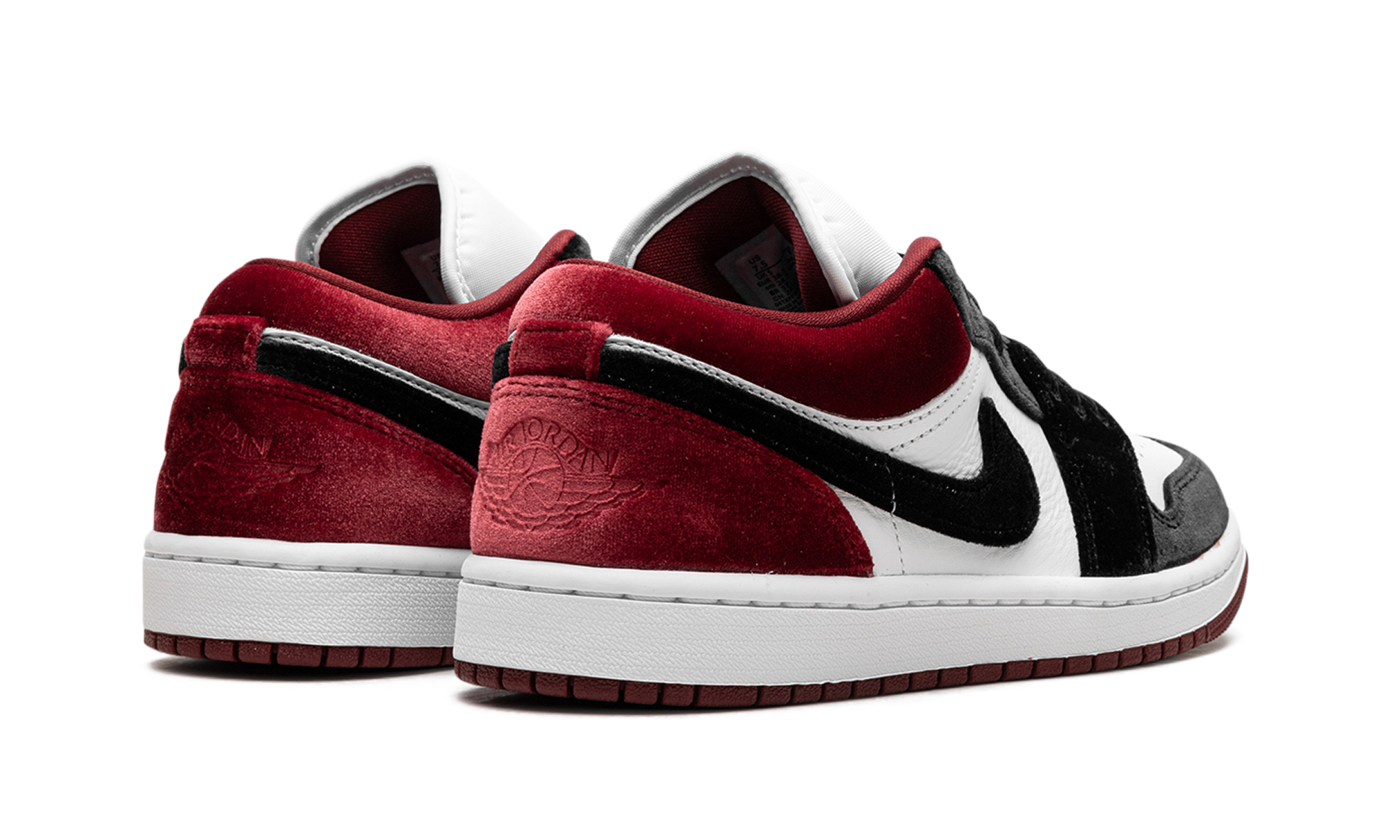 jordan 1 low se velvet black toe women s+FZ3242-001+diagnol right behind view
