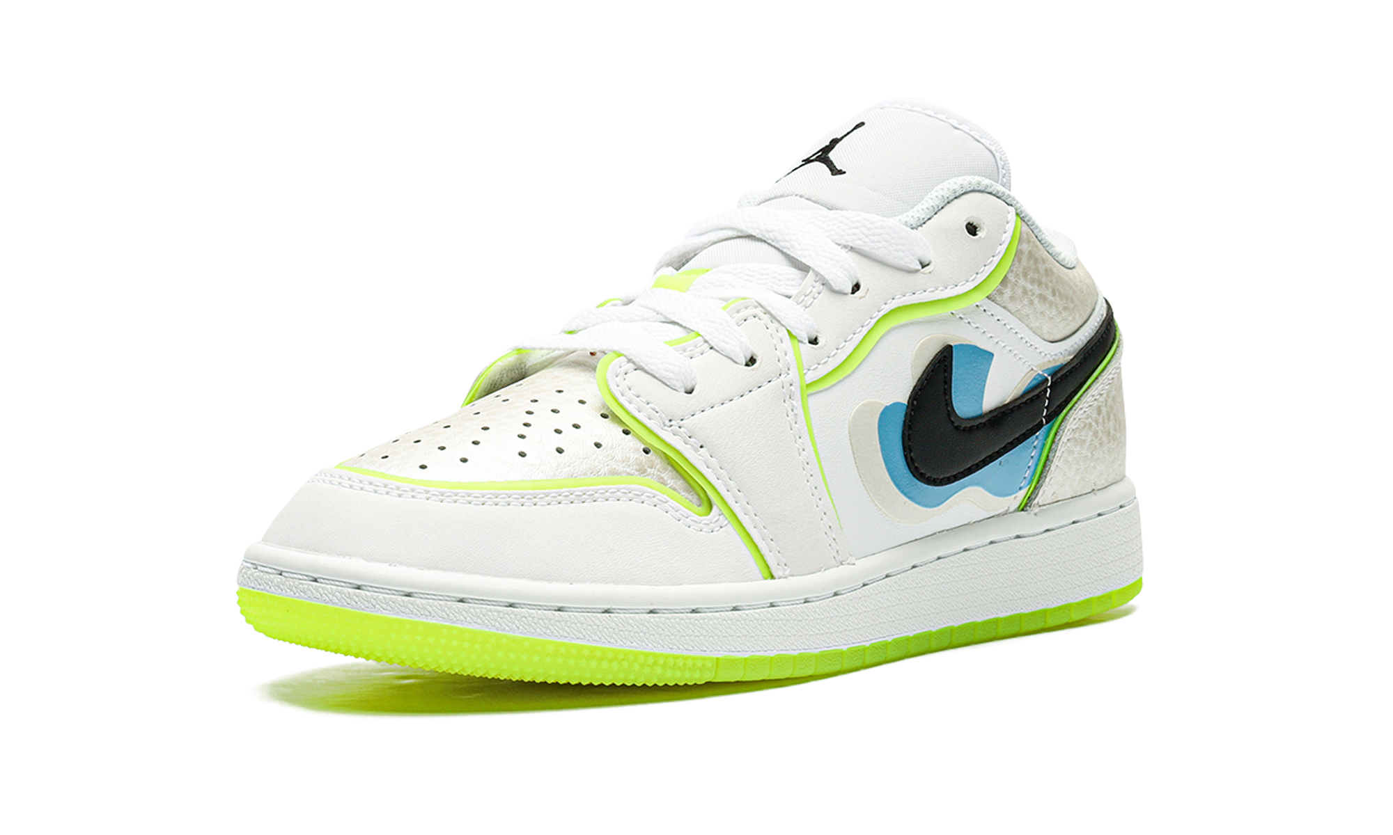 jordan 1 low se warped swoosh gs+DV1324-117+left diagnol single view