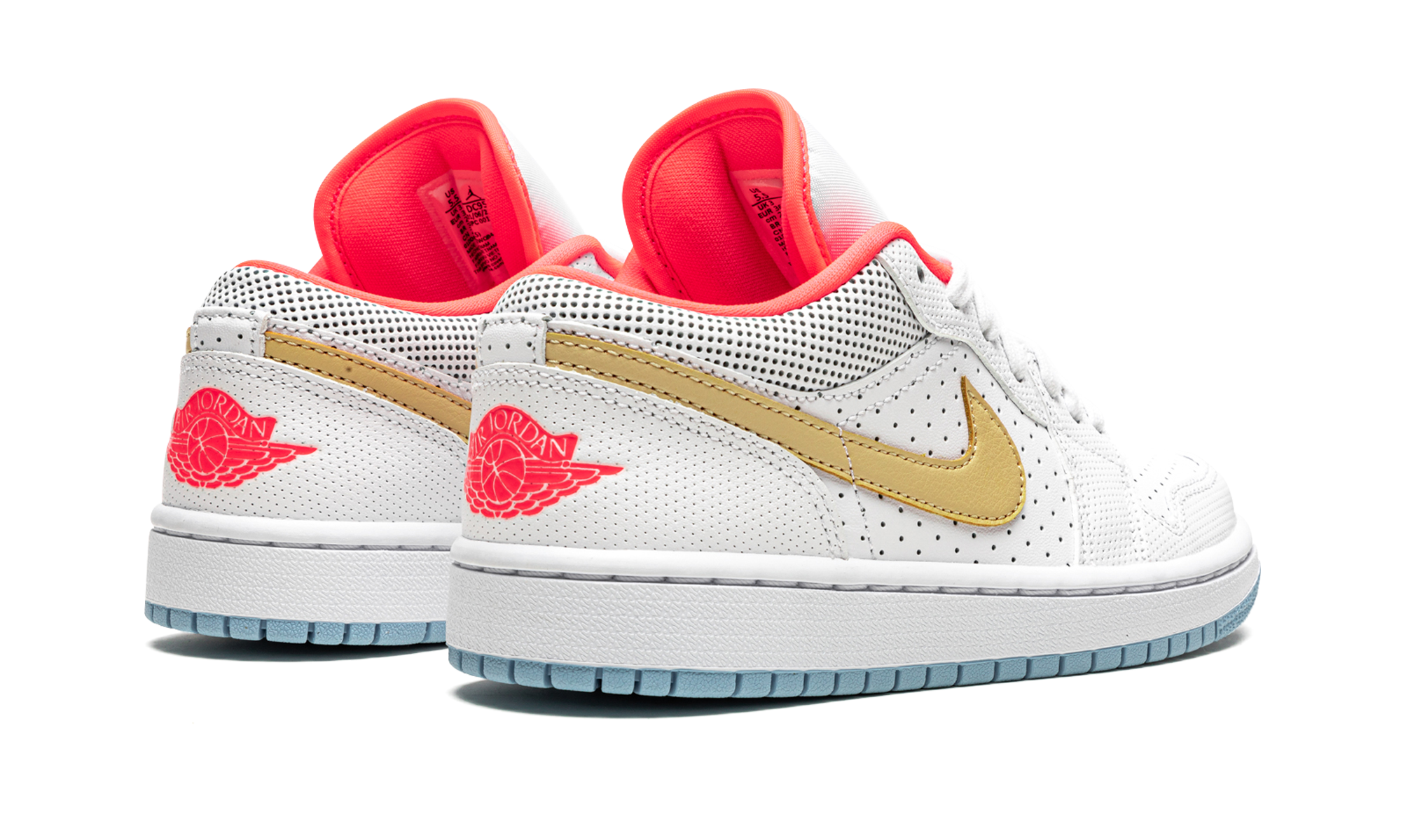 jordan 1 low se white sesame women s+DC9509-100+diagnol right behind view