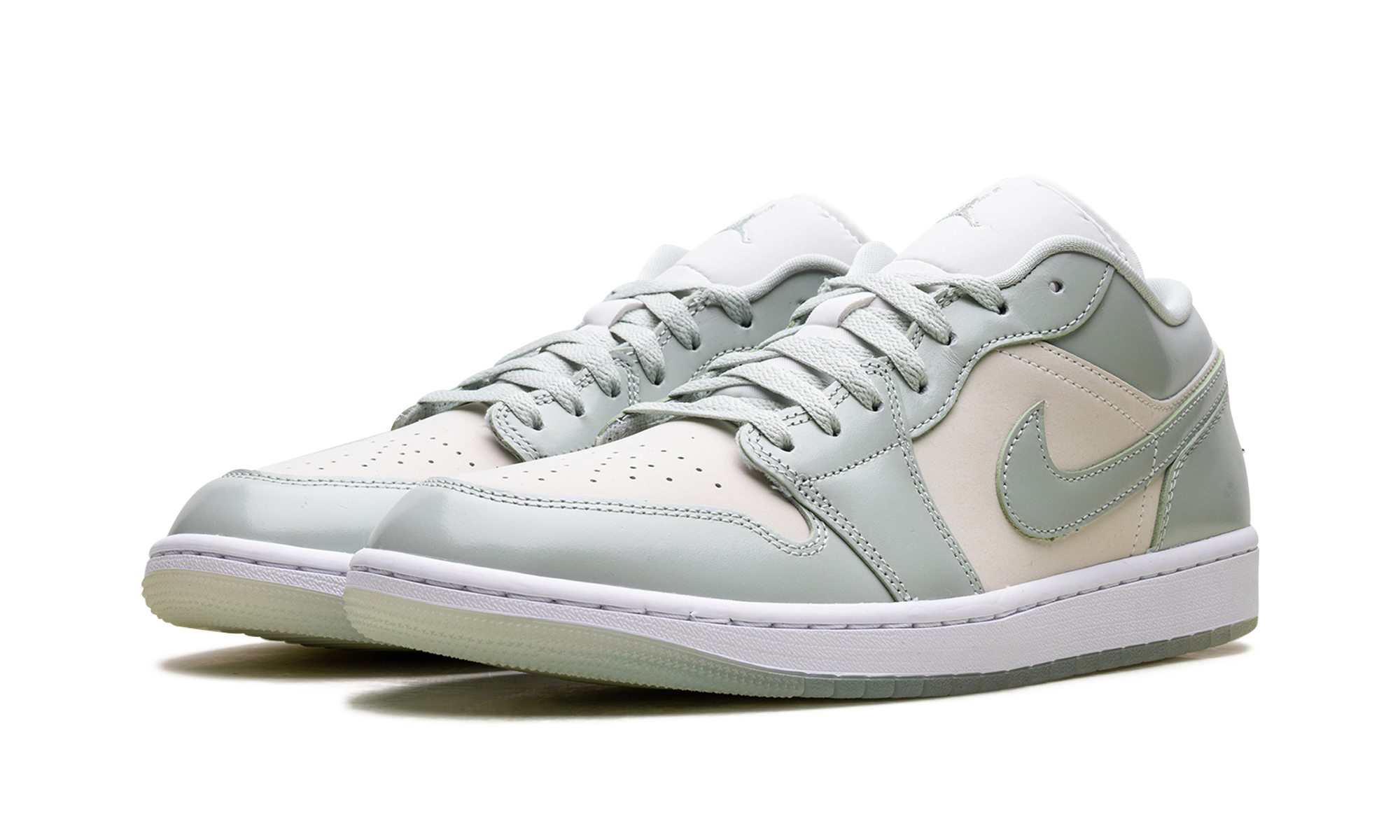 jordan 1 low seafoam sail women s+HF4078-100+diagnol left view