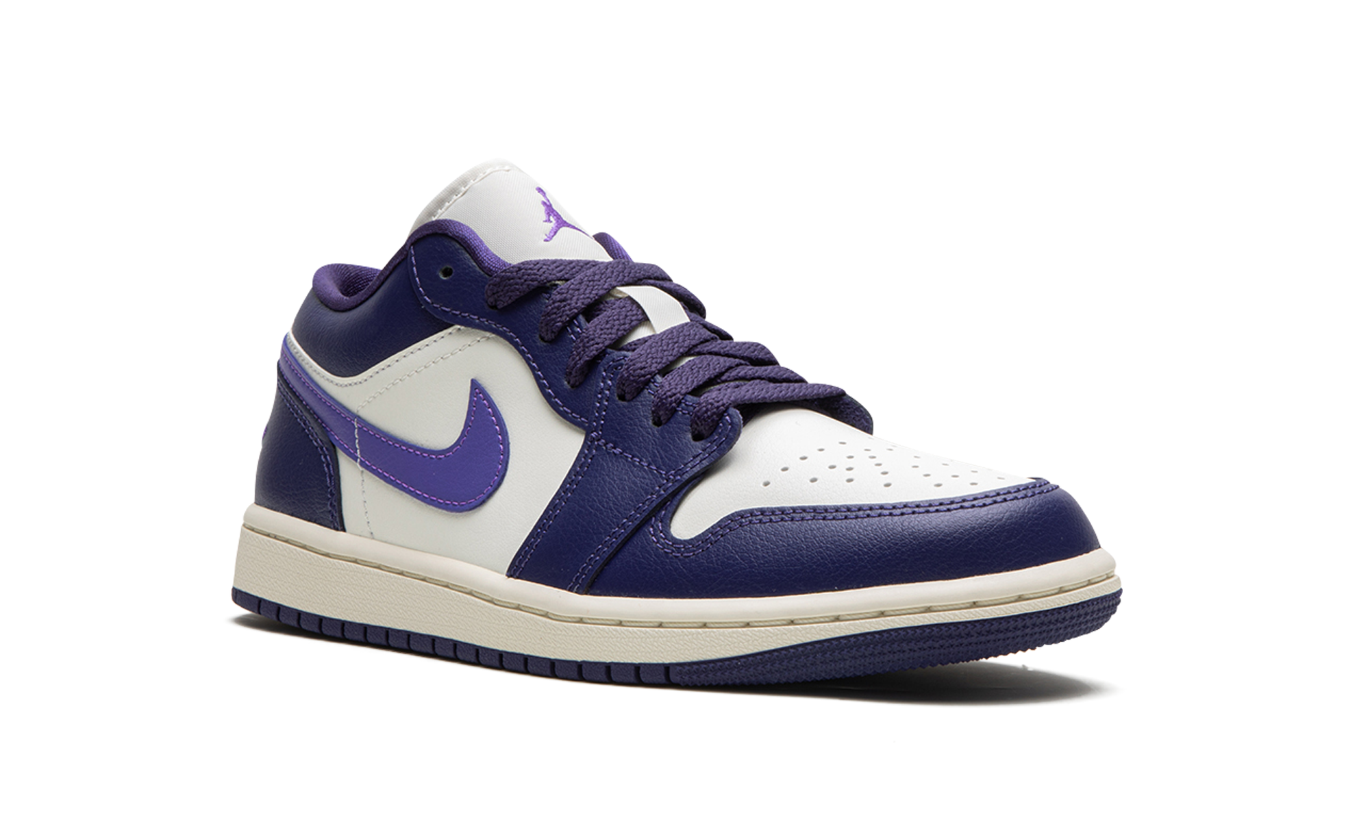 jordan 1 low sky j purple women s+DC0774-502+diagnol right view