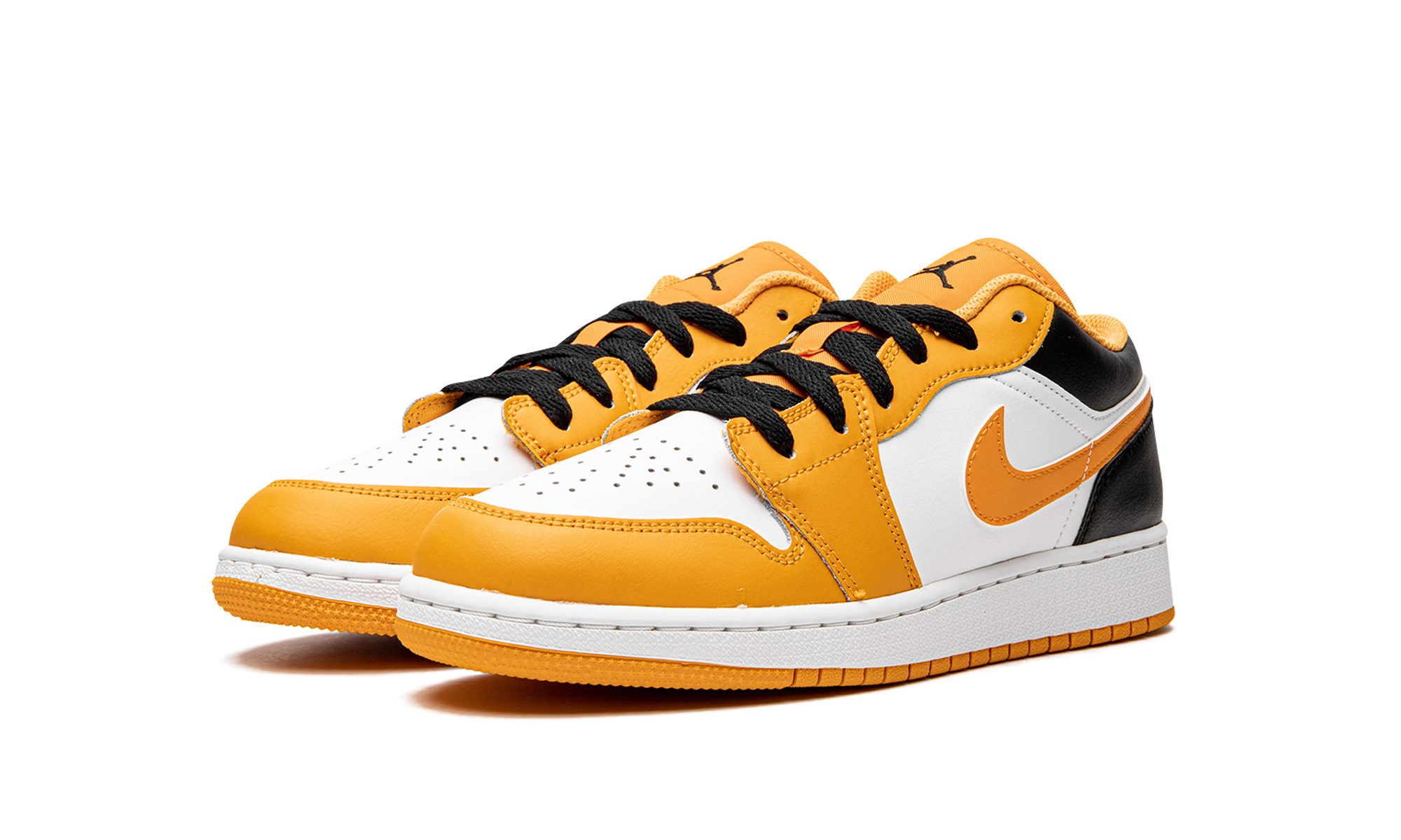 jordan 1 low taxi gs+553560-701+diagnol left view