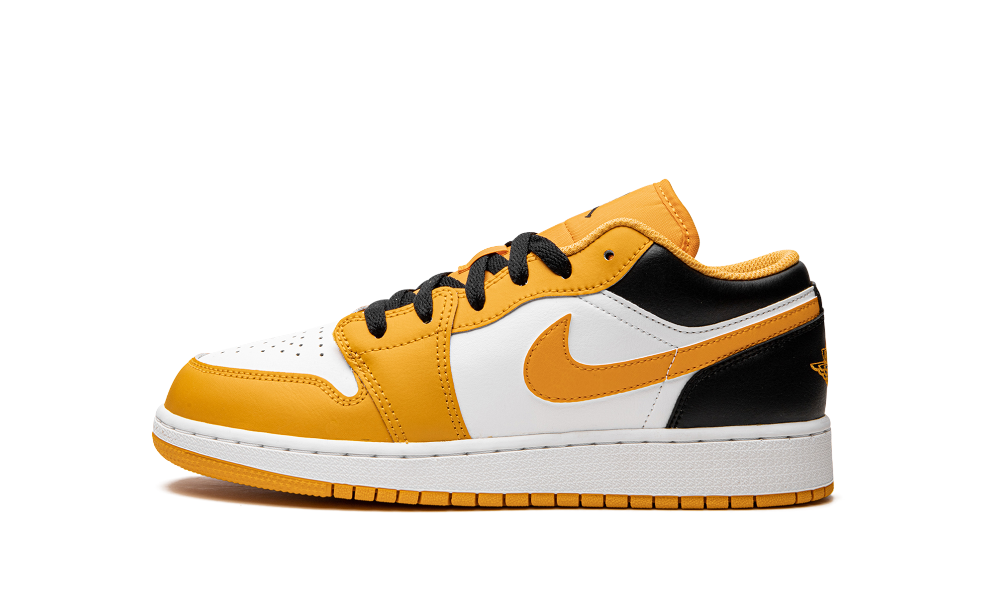 jordan 1 low taxi gs+553560-701+diagnol right view 1